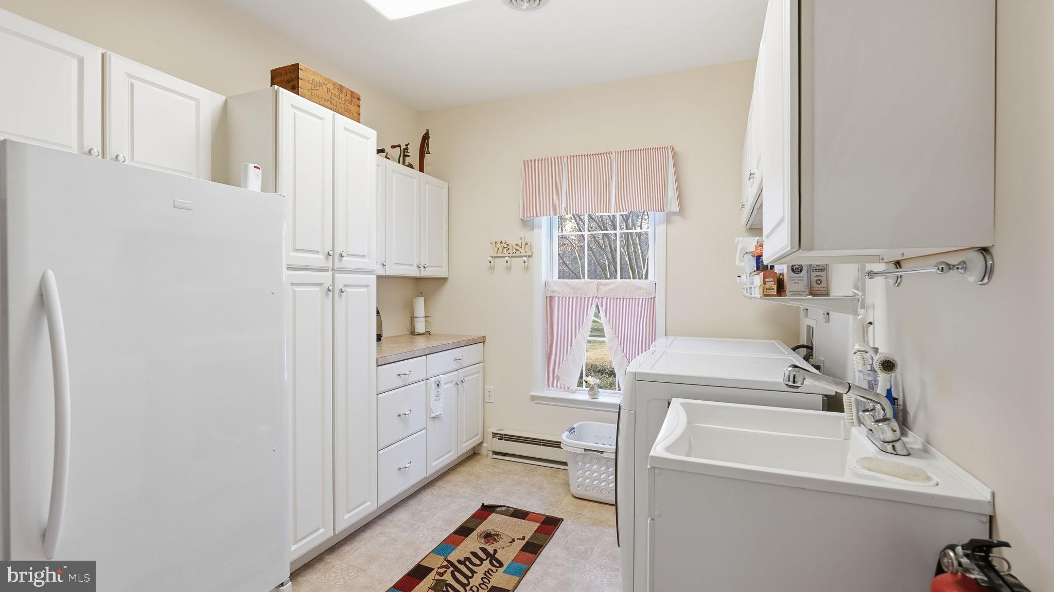 CABIN POINT - Residential