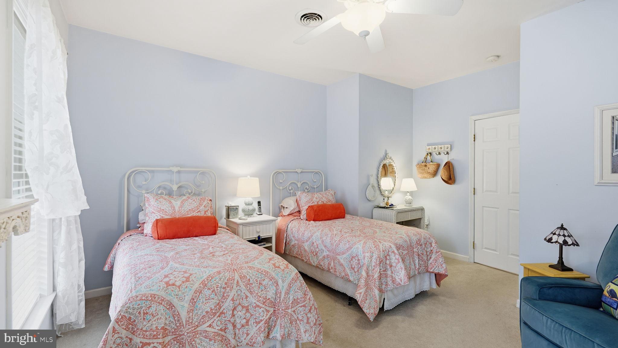 CABIN POINT - Residential