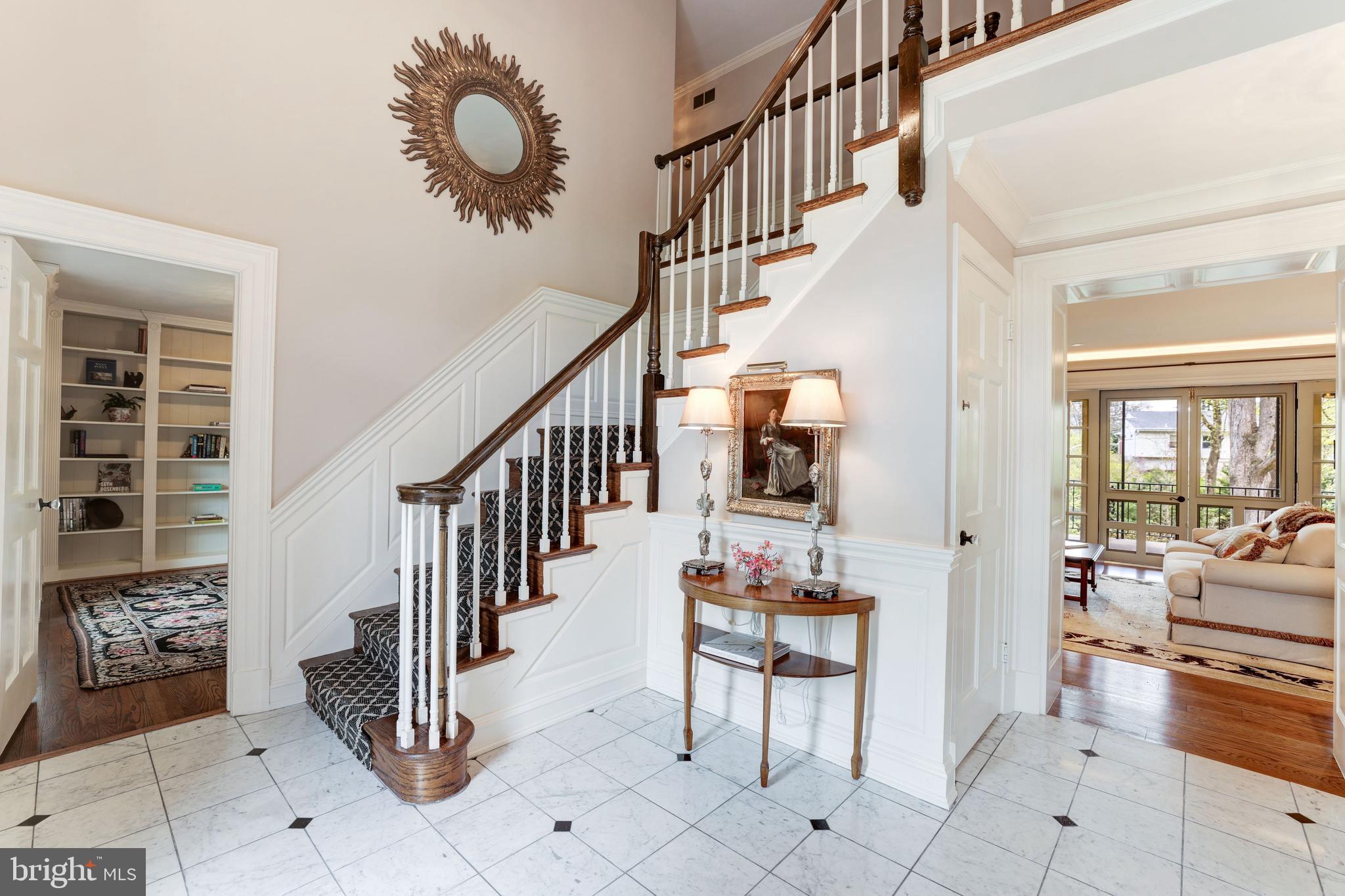 SAVILE MANOR - Residential