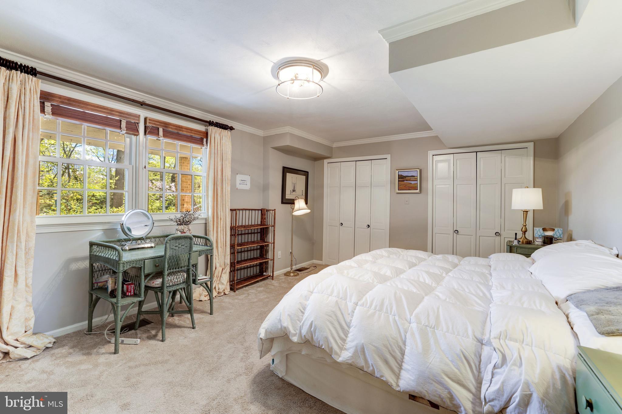 SAVILE MANOR - Residential