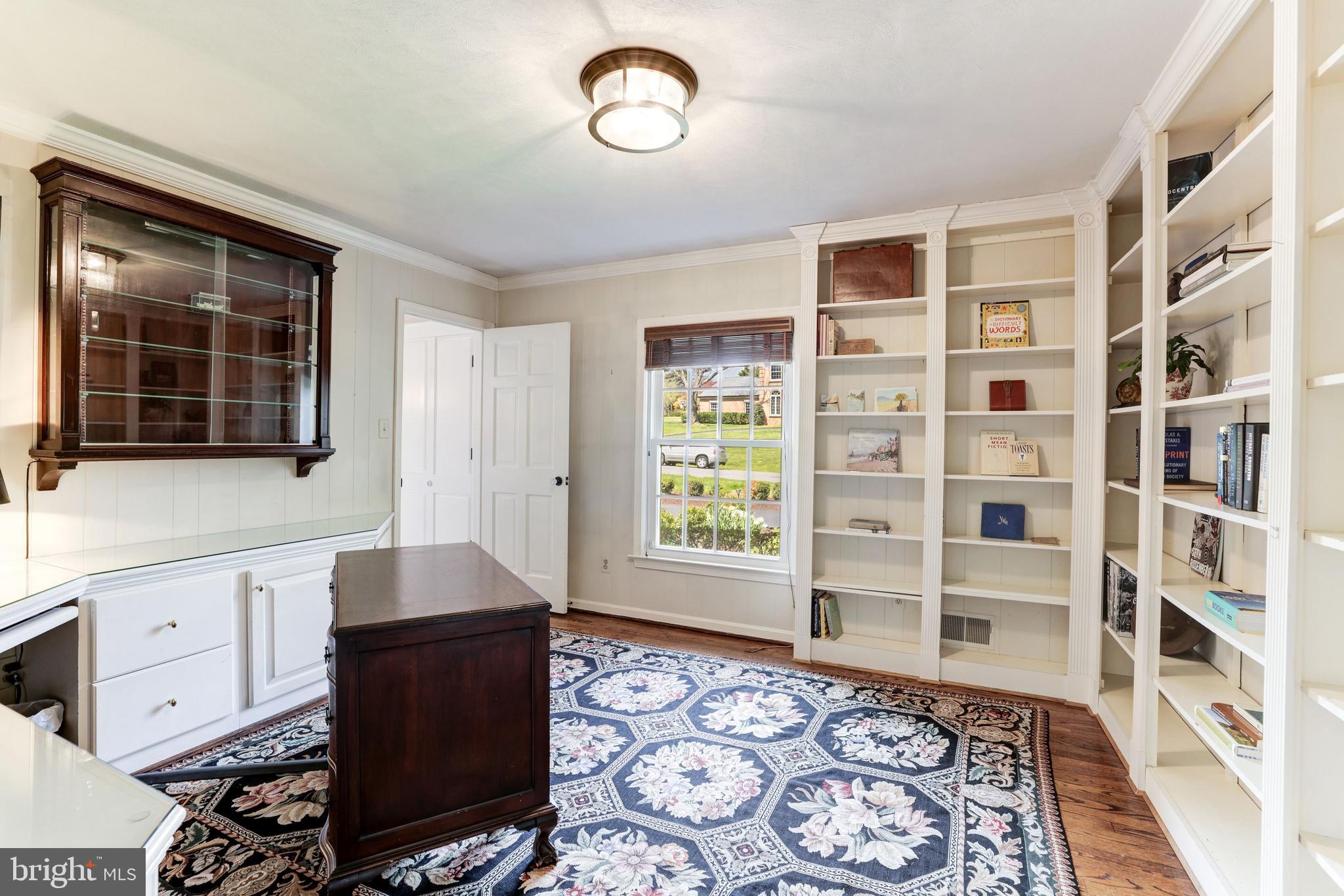 SAVILE MANOR - Residential