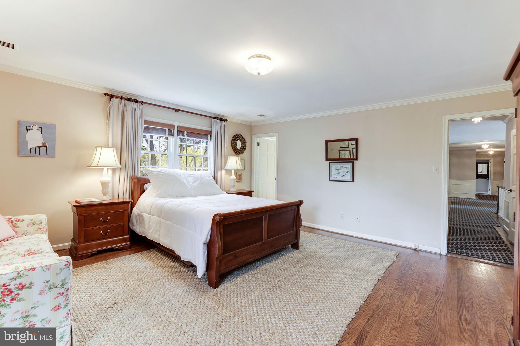 SAVILE MANOR - Residential