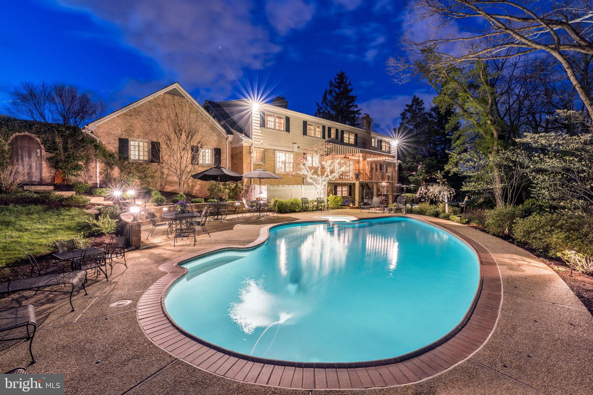 SAVILE MANOR - Residential