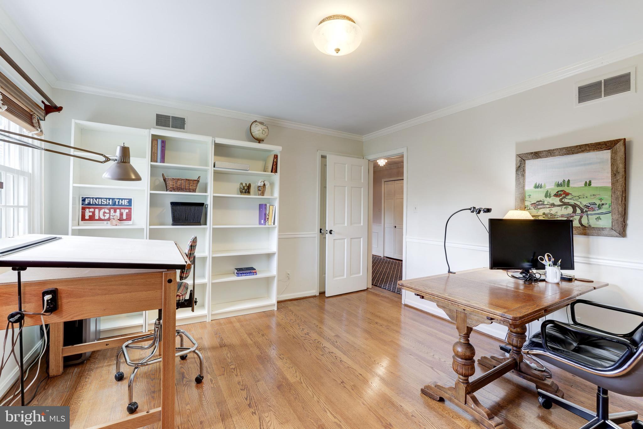 SAVILE MANOR - Residential