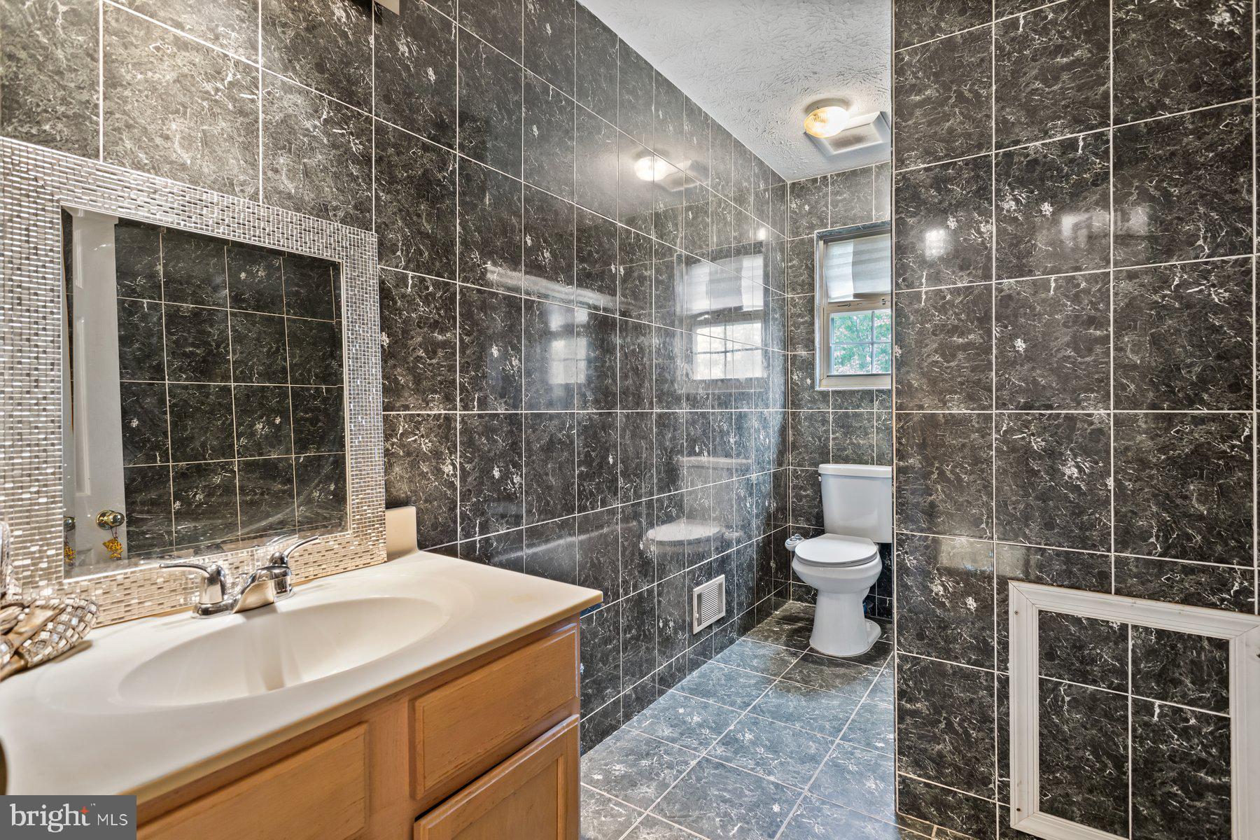 2448 SHELLCOVE COURT