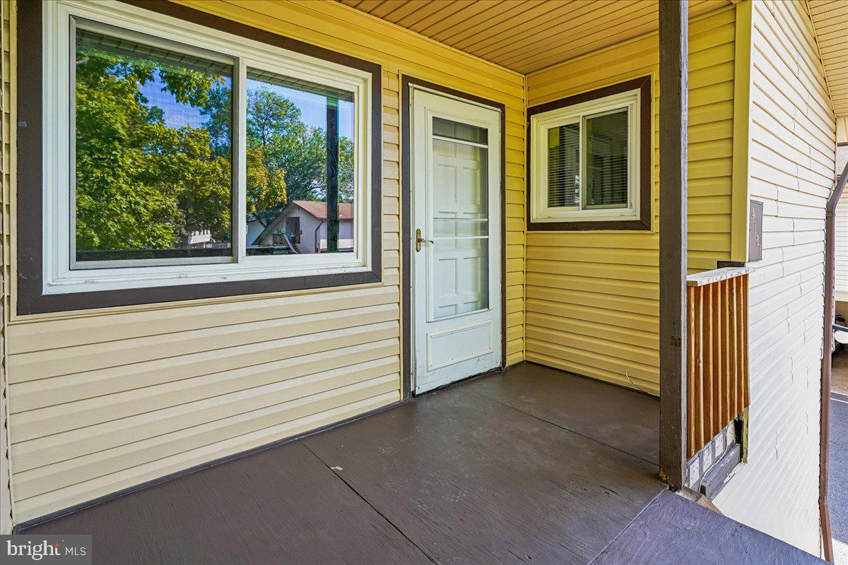 4181 MEADOWLAND COURT