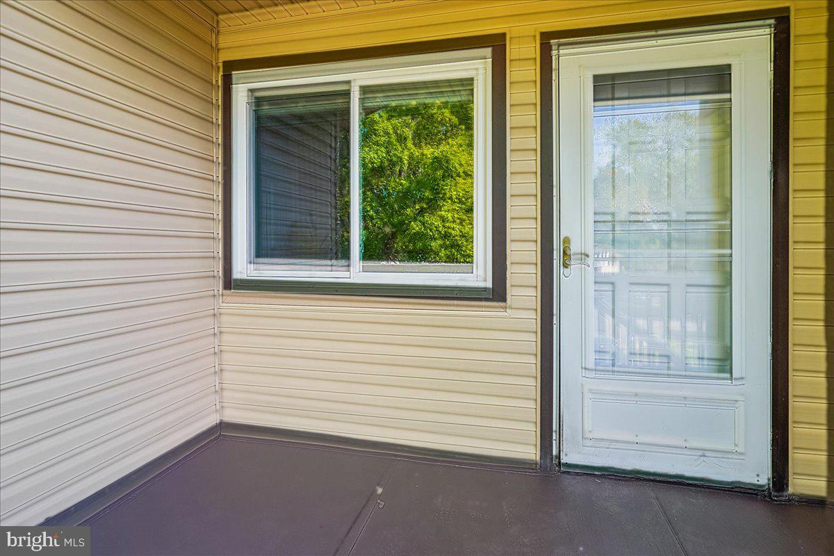 4181 MEADOWLAND COURT