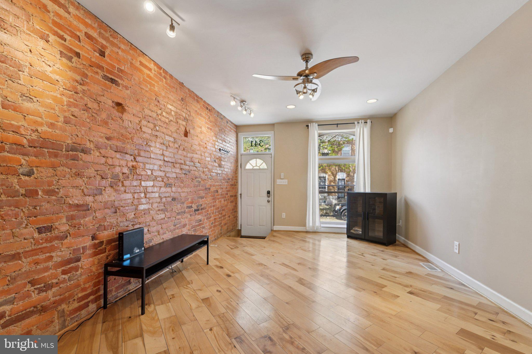 HIGHLANDTOWN - Residential