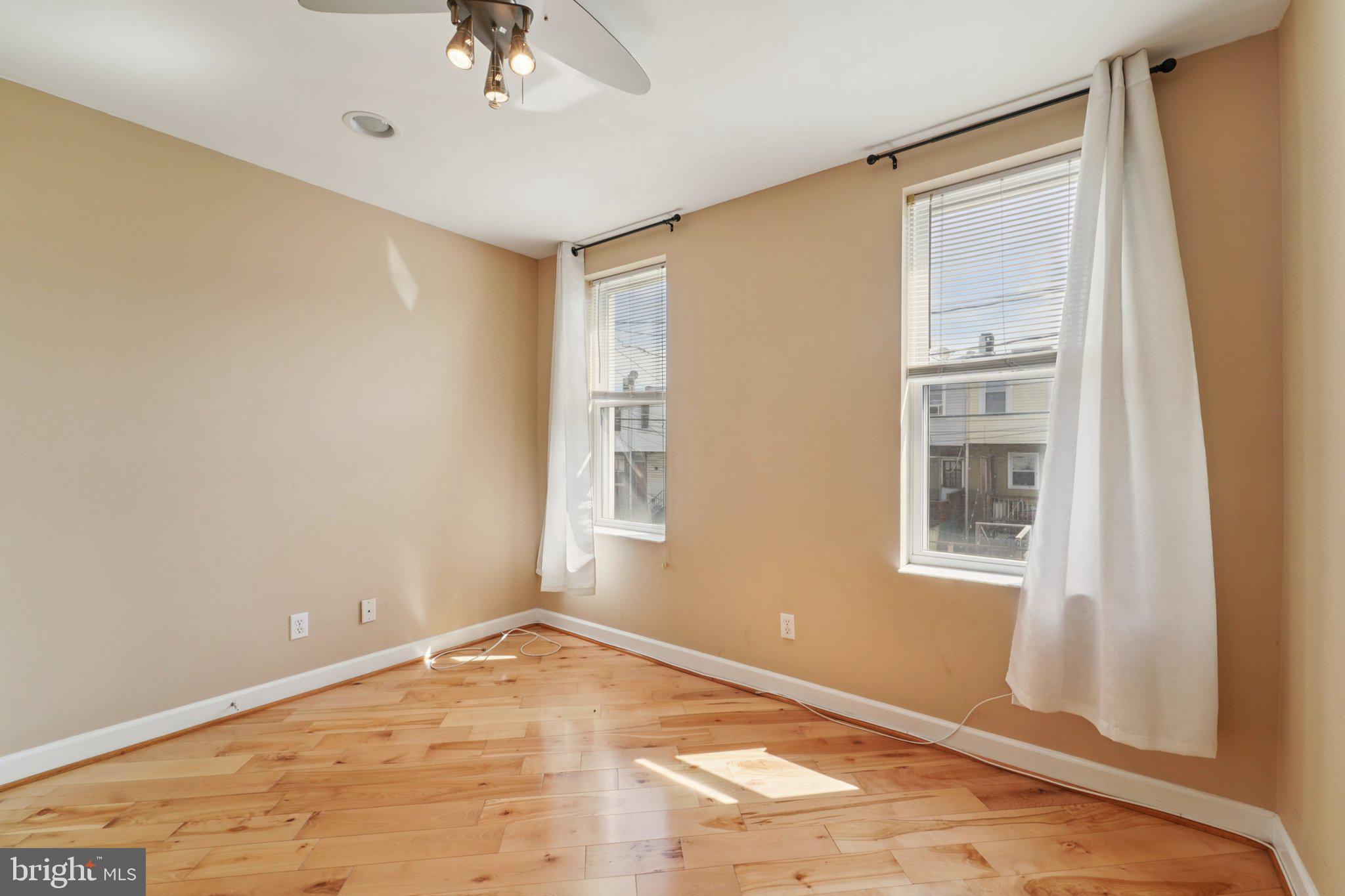 HIGHLANDTOWN - Residential