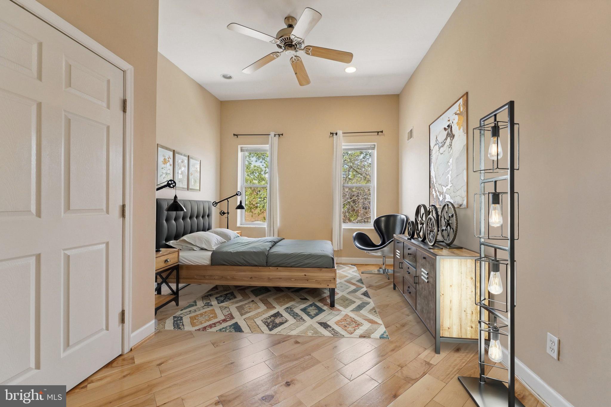 HIGHLANDTOWN - Residential