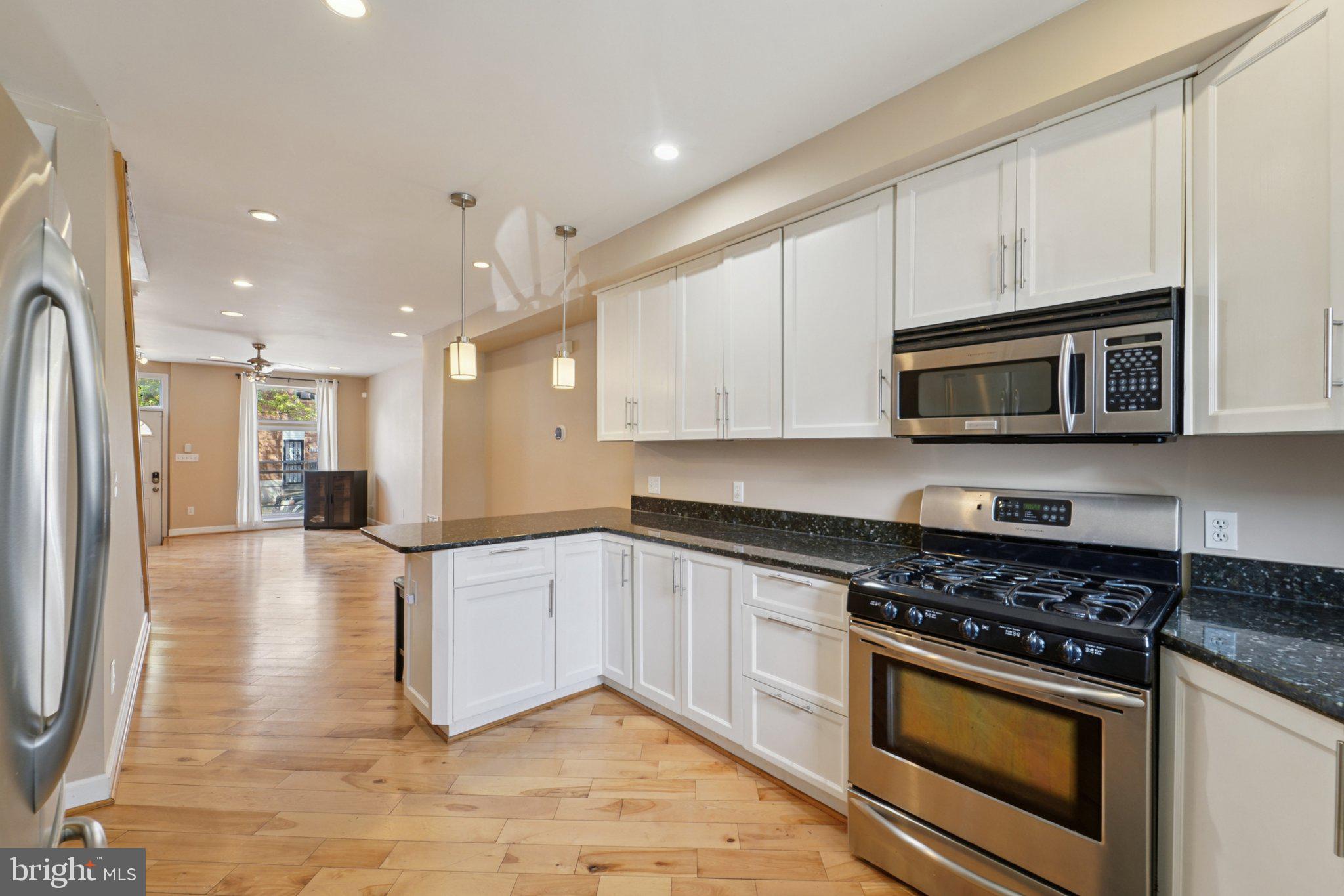 HIGHLANDTOWN - Residential