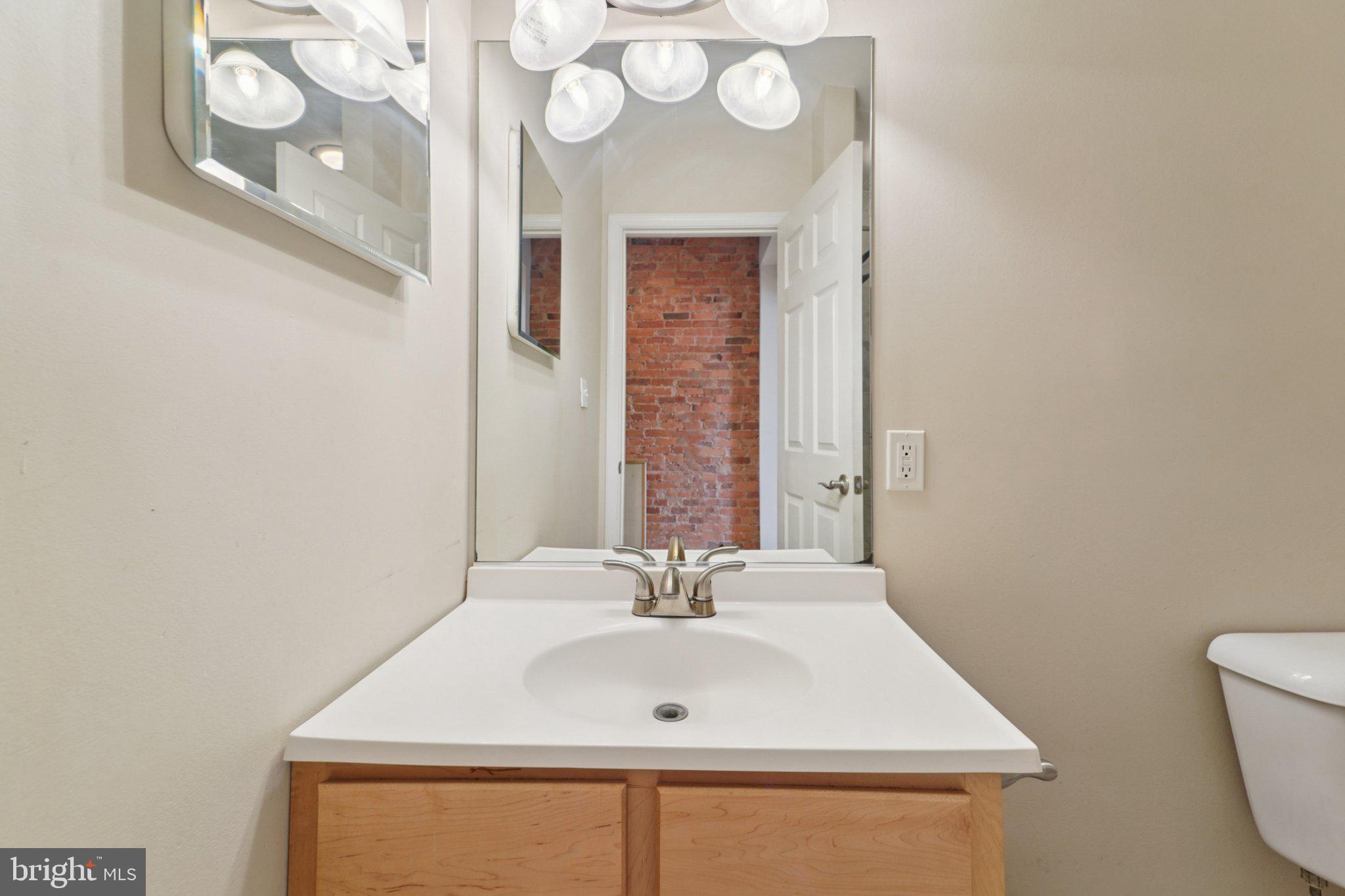 HIGHLANDTOWN - Residential