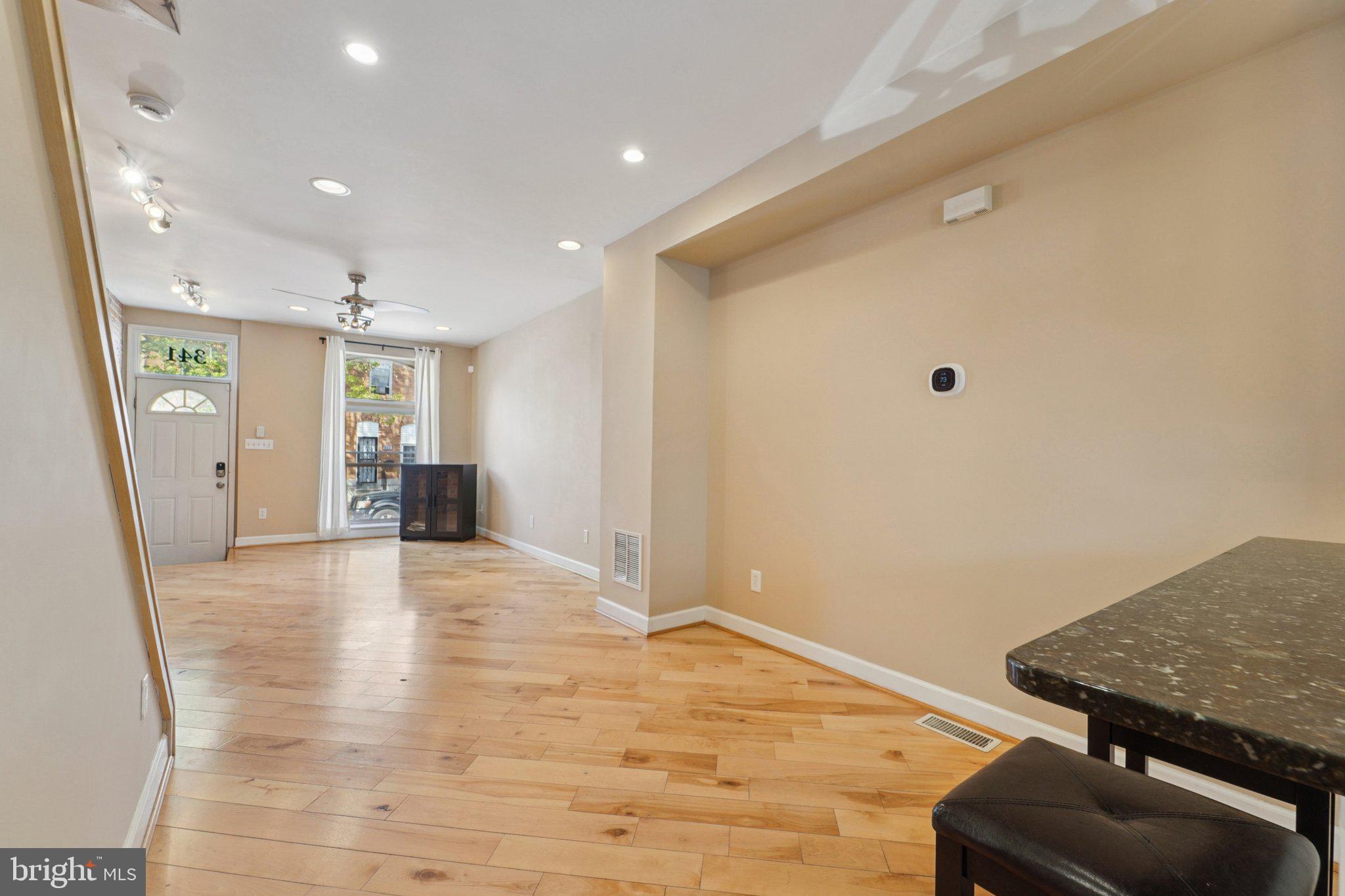 HIGHLANDTOWN - Residential