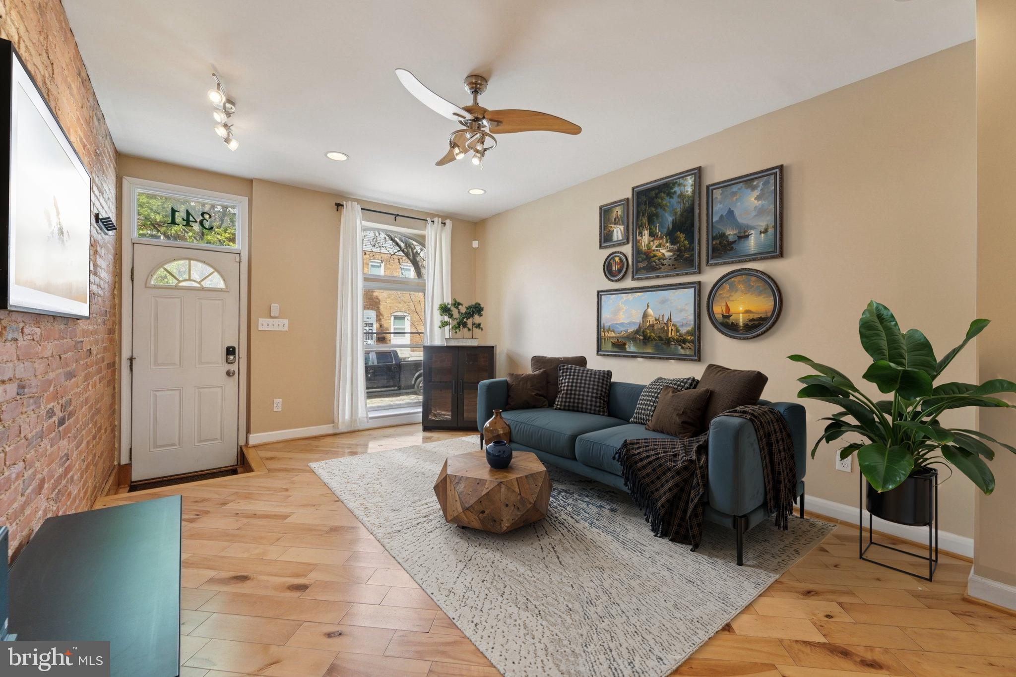 HIGHLANDTOWN - Residential