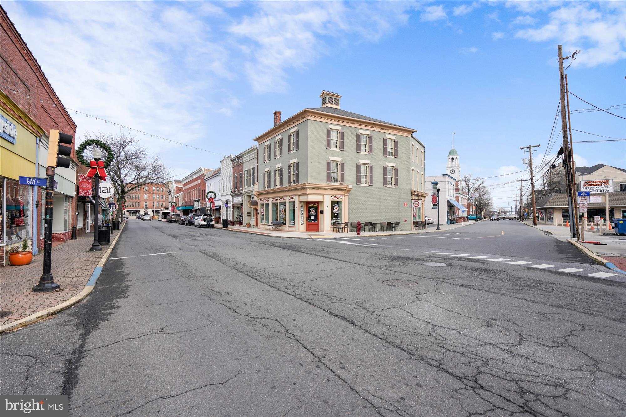 HISTORIC DISTRICT - WEST END - Residential