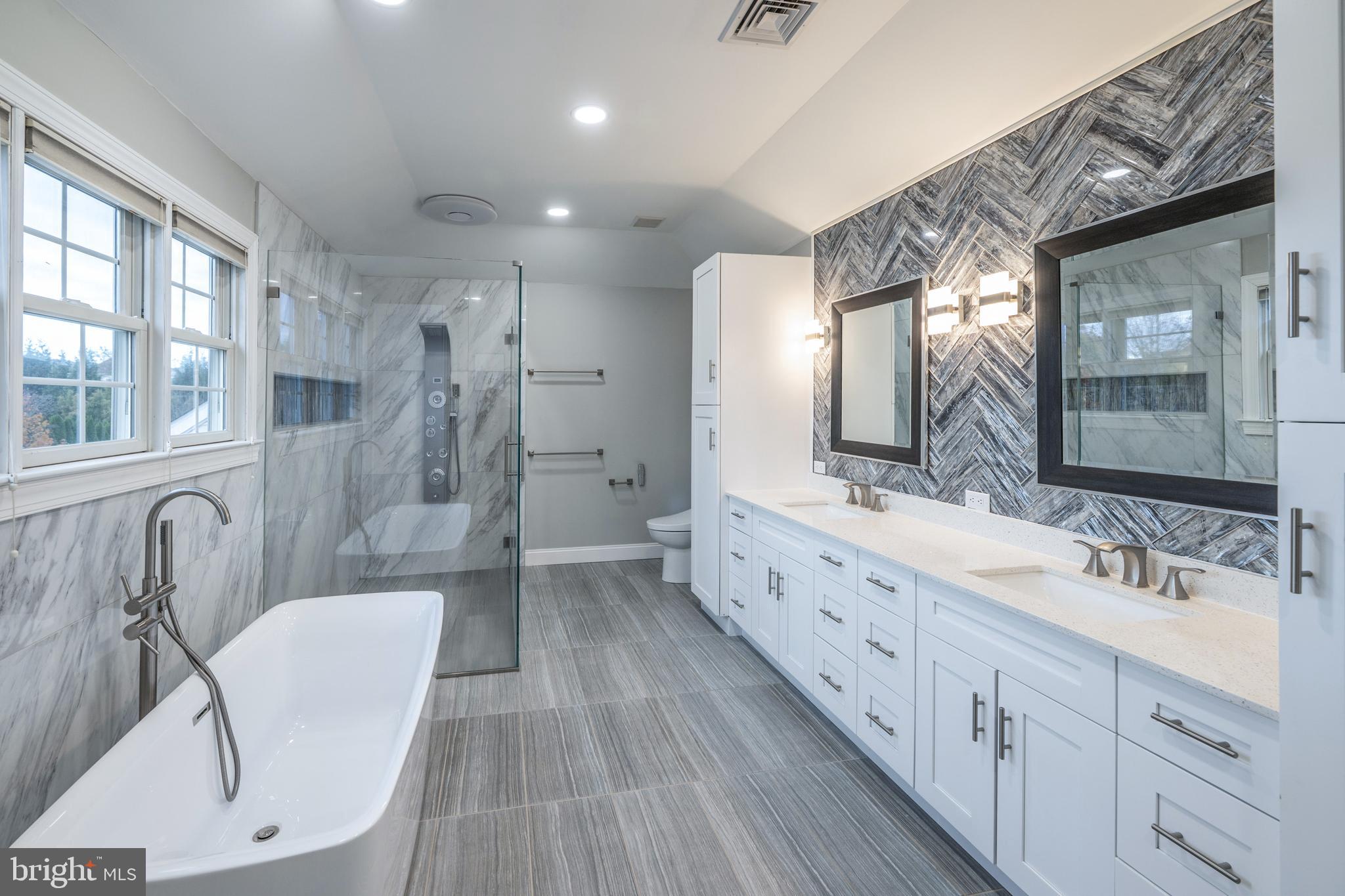 SUNRISE VALLEY - Residential