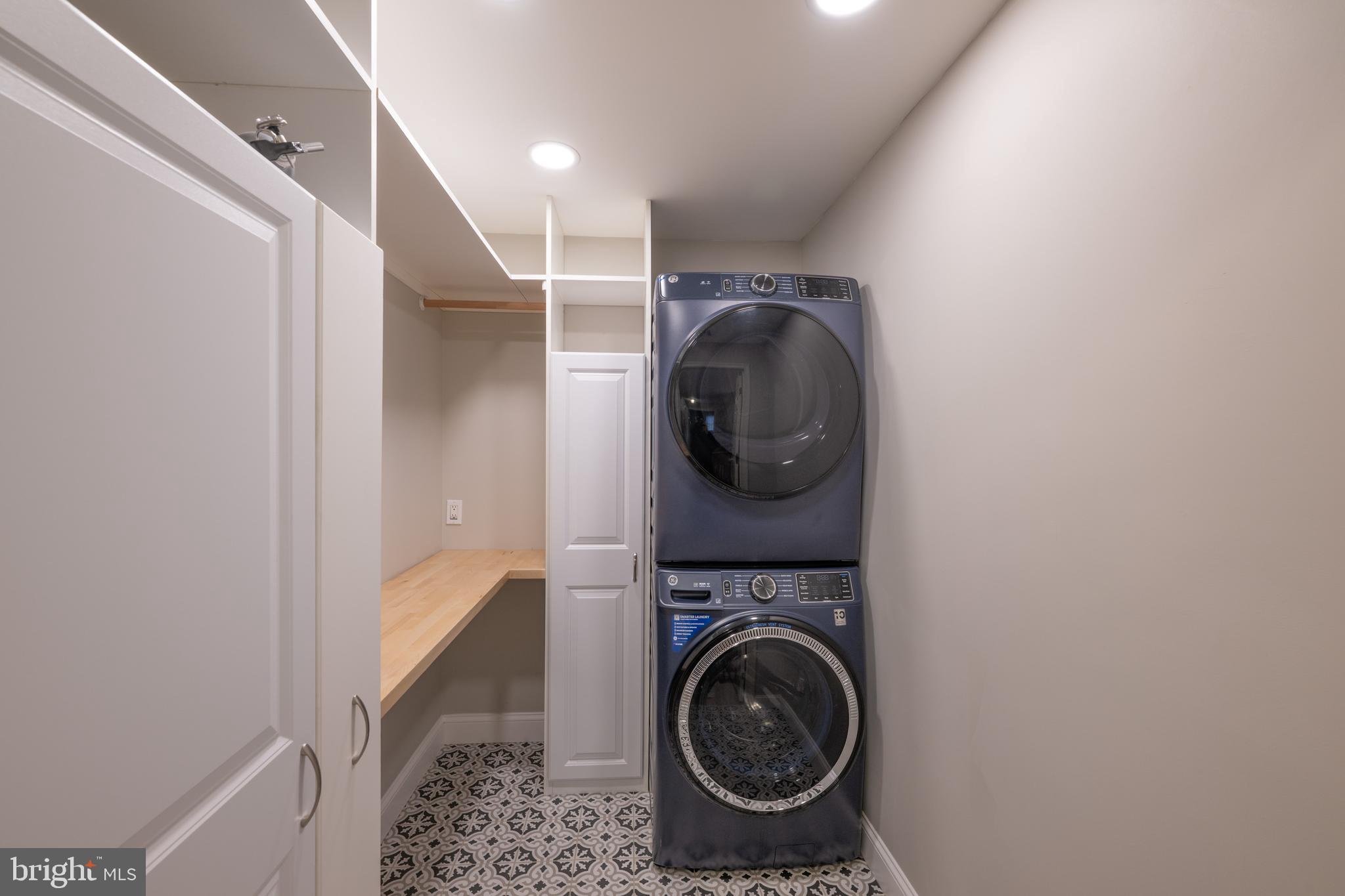 SUNRISE VALLEY - Residential