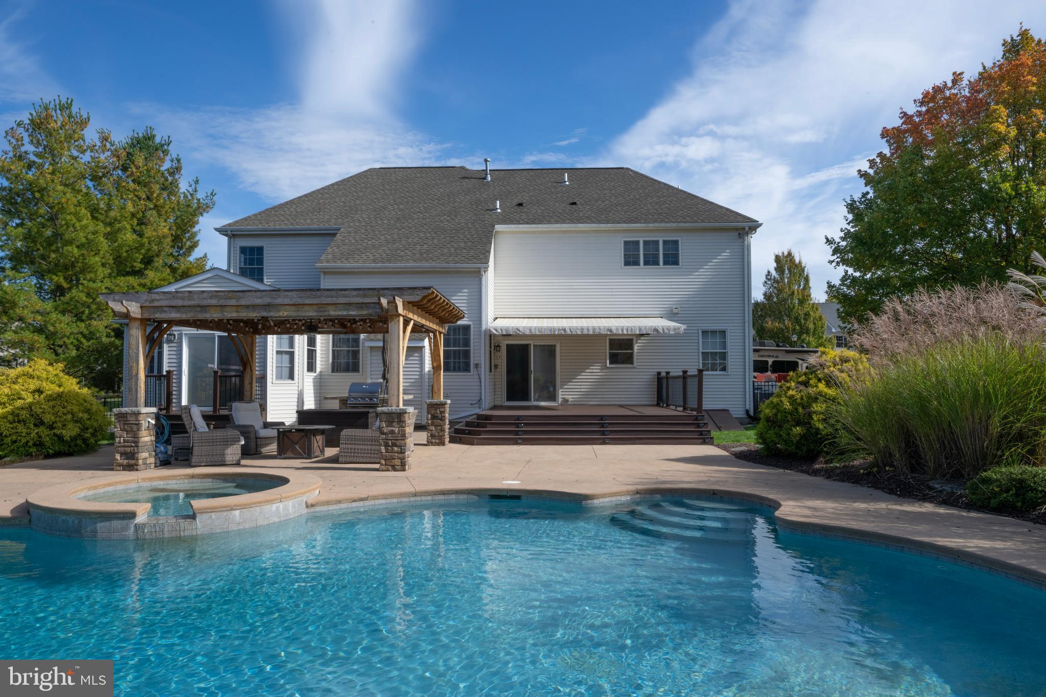 SUNRISE VALLEY - Residential