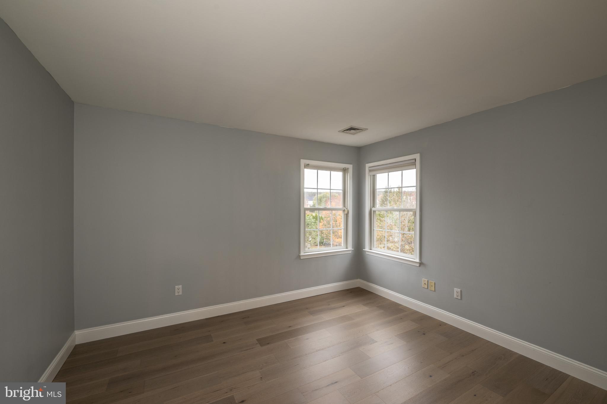 SUNRISE VALLEY - Residential