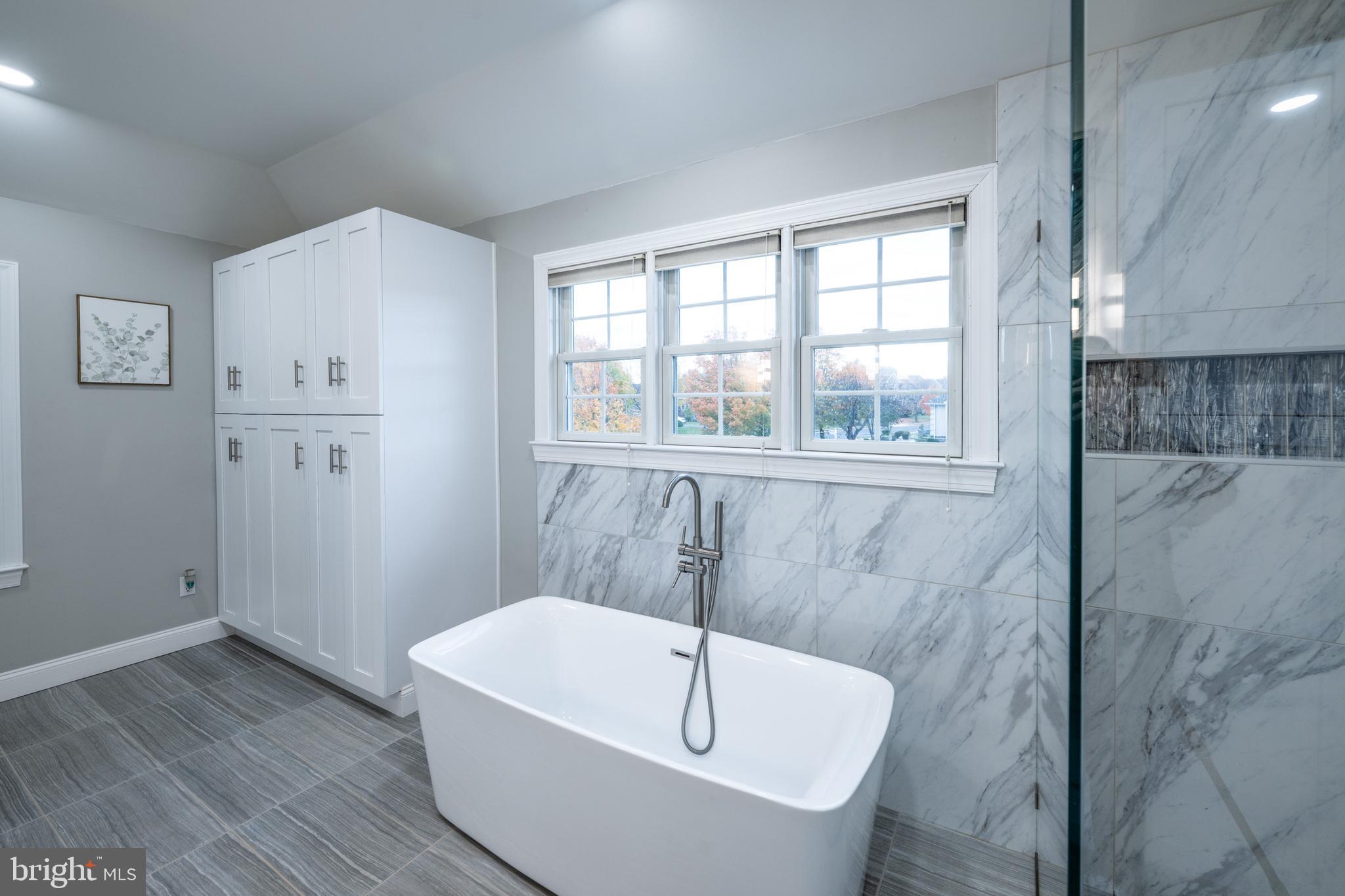 SUNRISE VALLEY - Residential