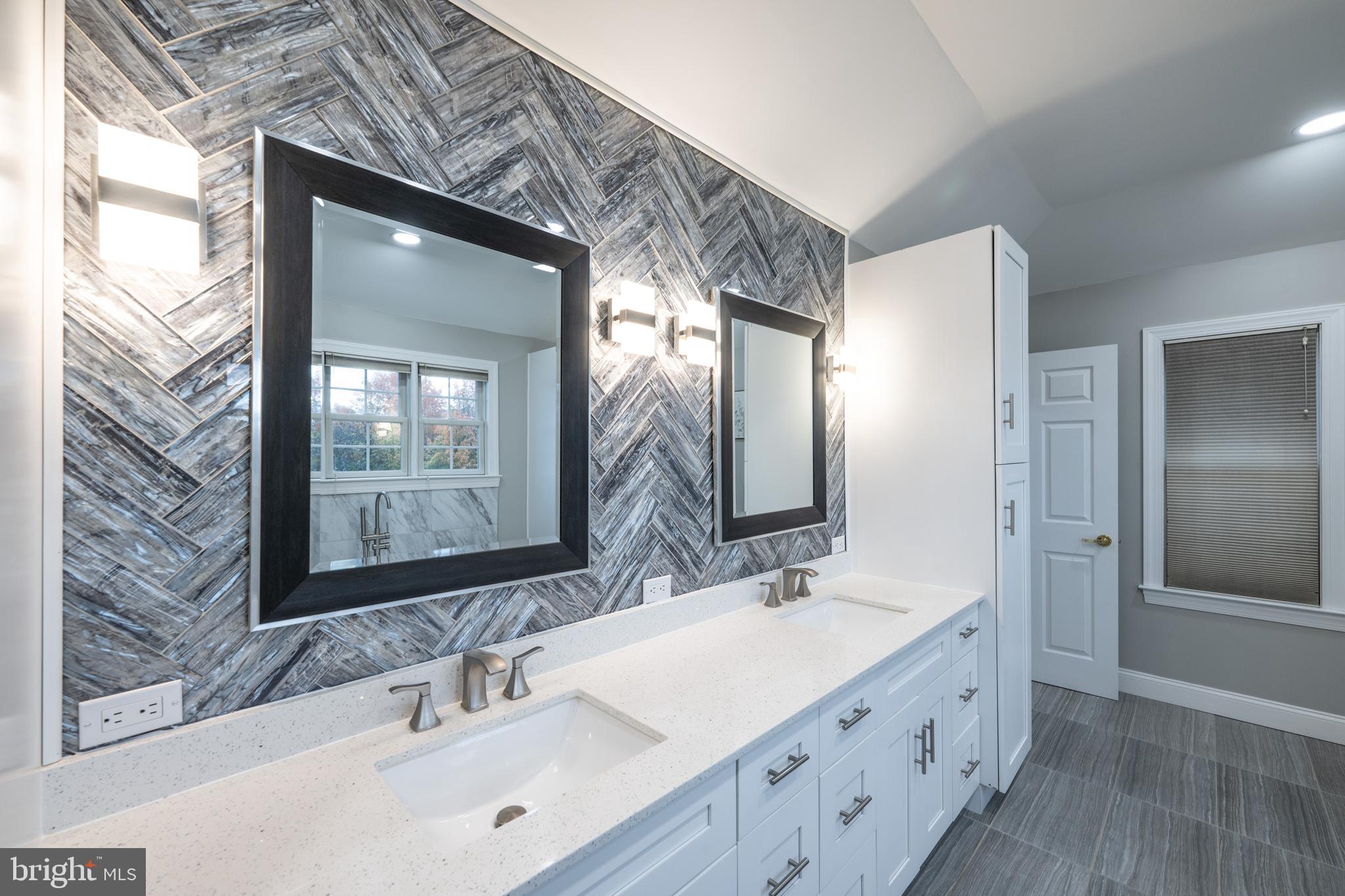 SUNRISE VALLEY - Residential