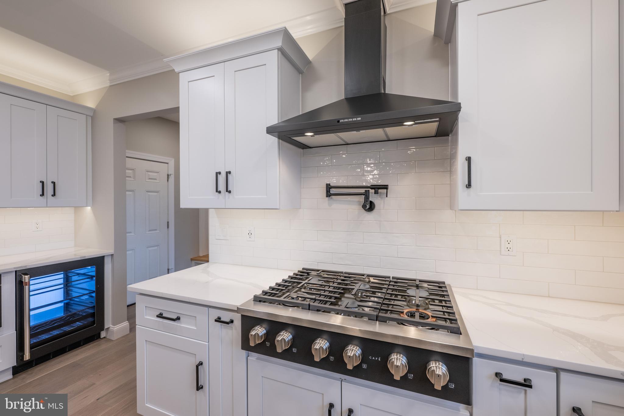 SUNRISE VALLEY - Residential