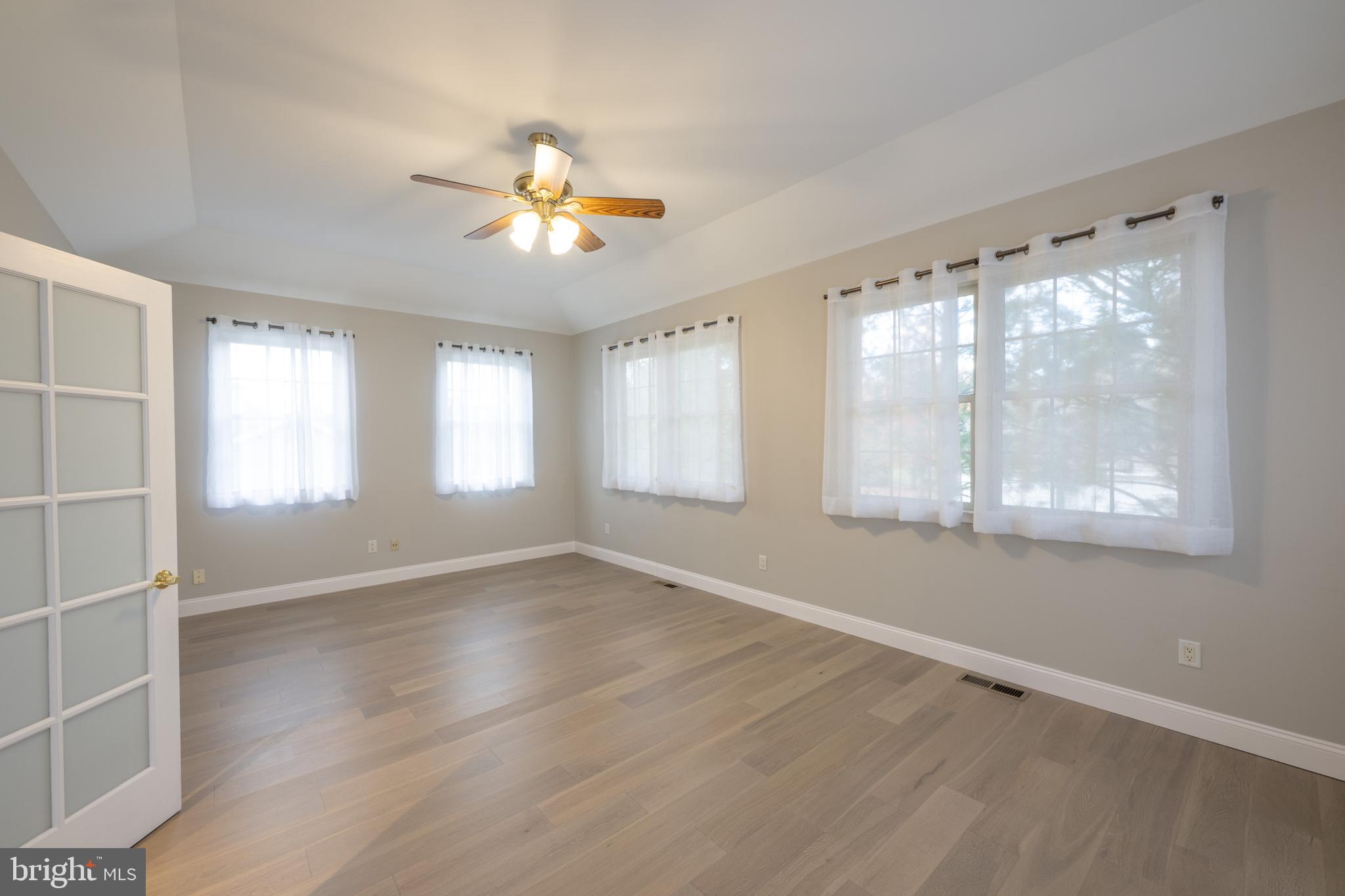 SUNRISE VALLEY - Residential