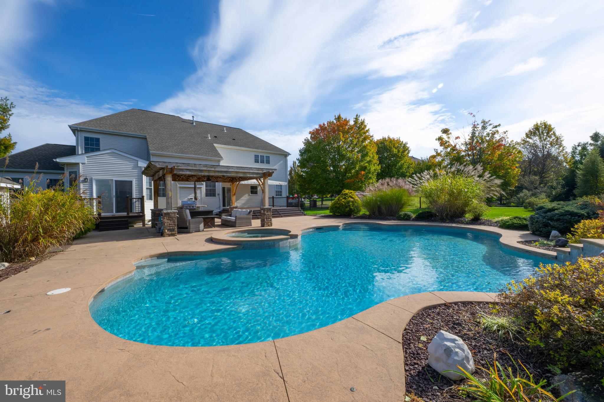 SUNRISE VALLEY - Residential