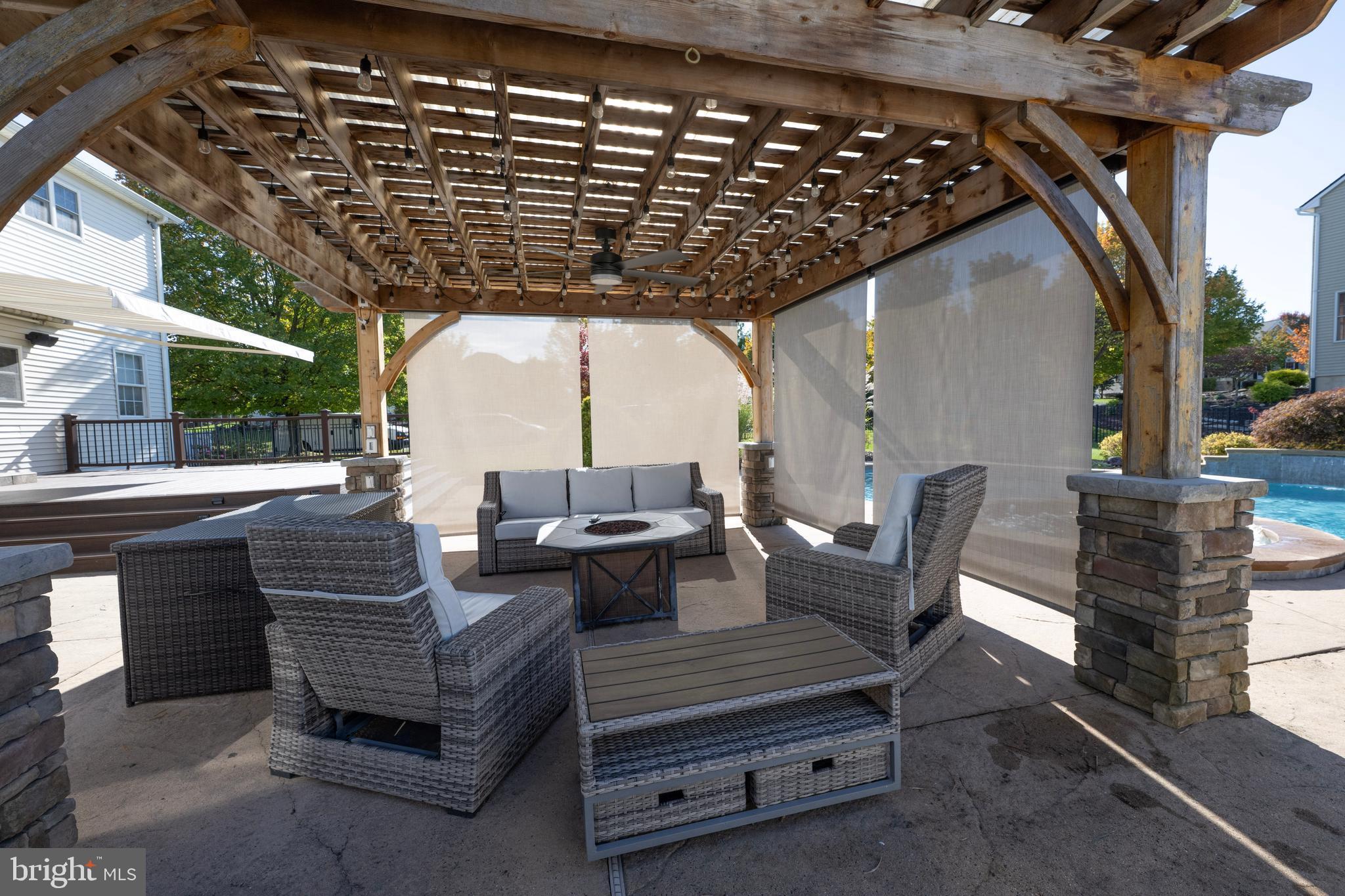 SUNRISE VALLEY - Residential