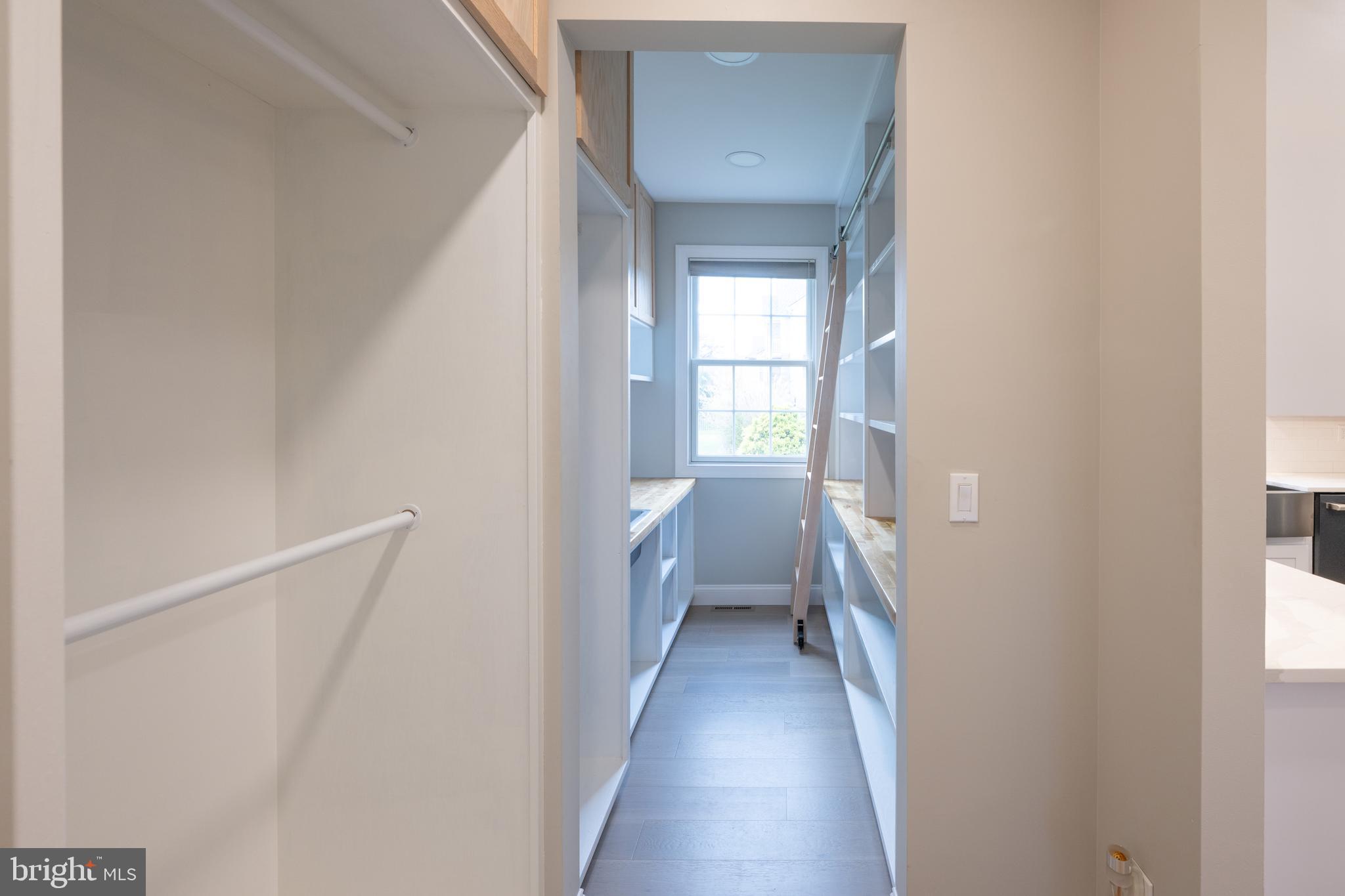 SUNRISE VALLEY - Residential