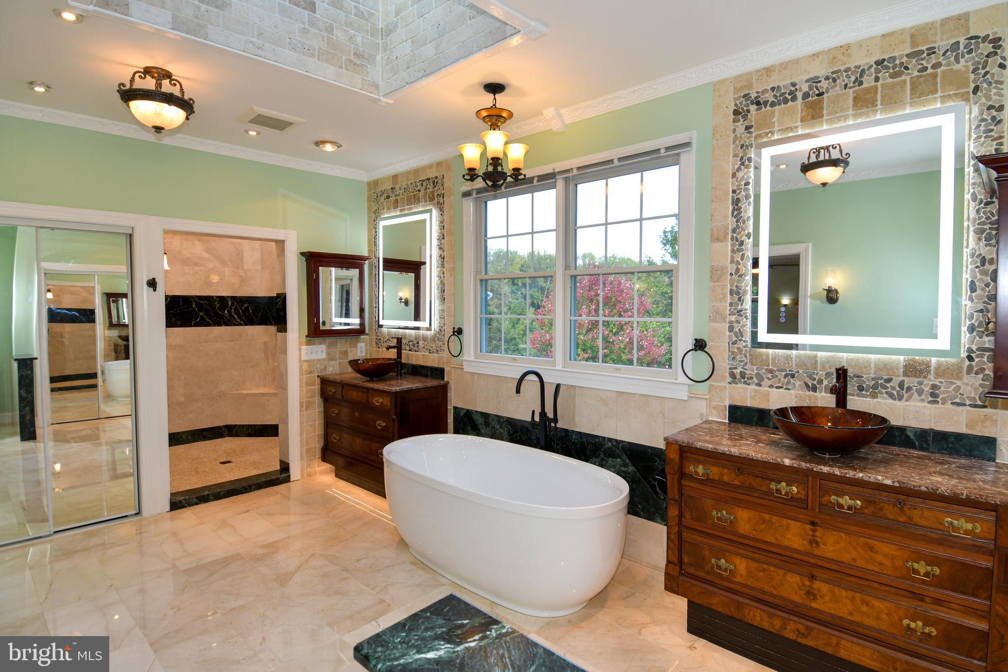 EAGLE POINTE - Residential