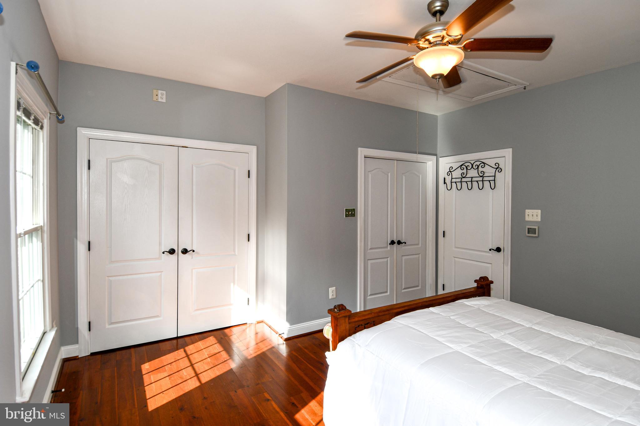 EAGLE POINTE - Residential