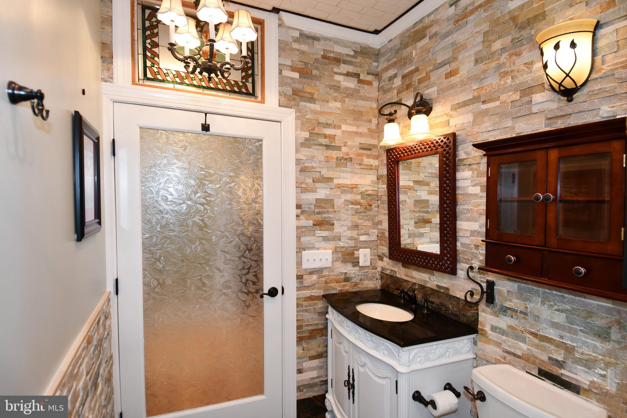 EAGLE POINTE - Residential