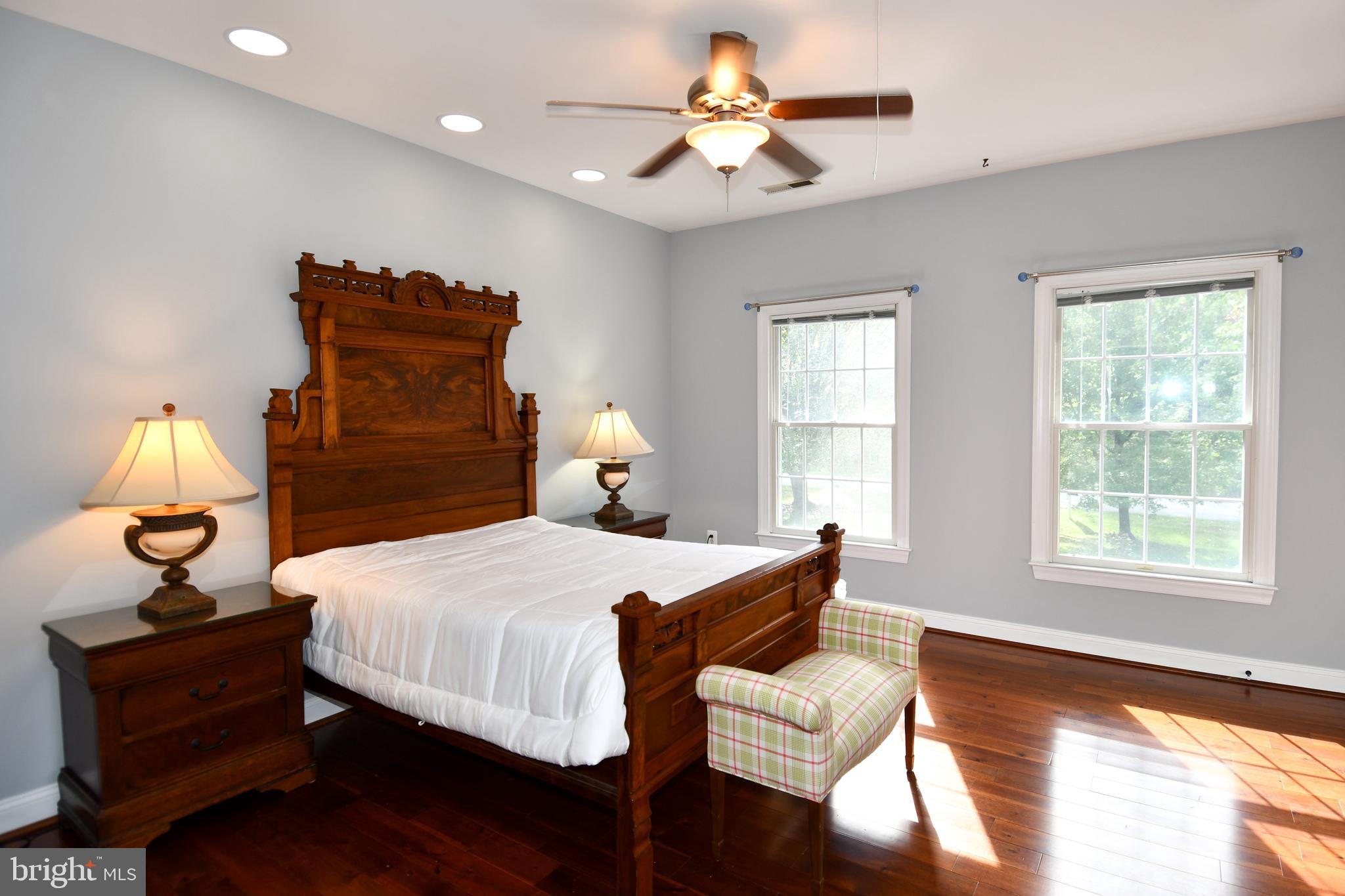 EAGLE POINTE - Residential