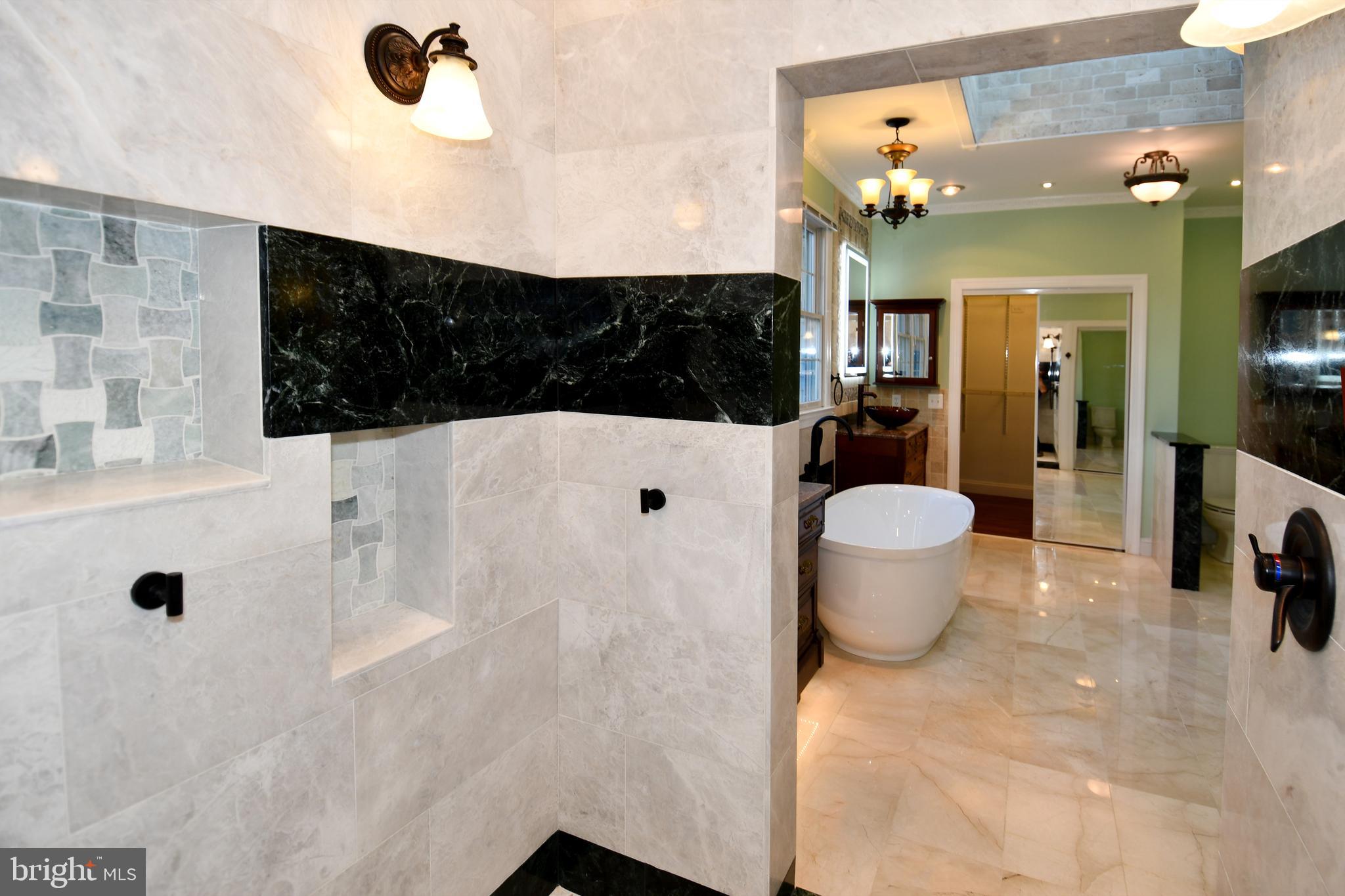 EAGLE POINTE - Residential