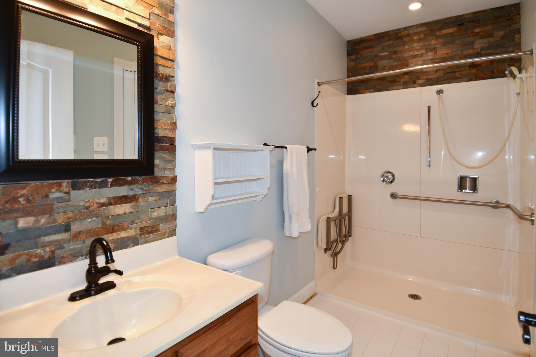 EAGLE POINTE - Residential