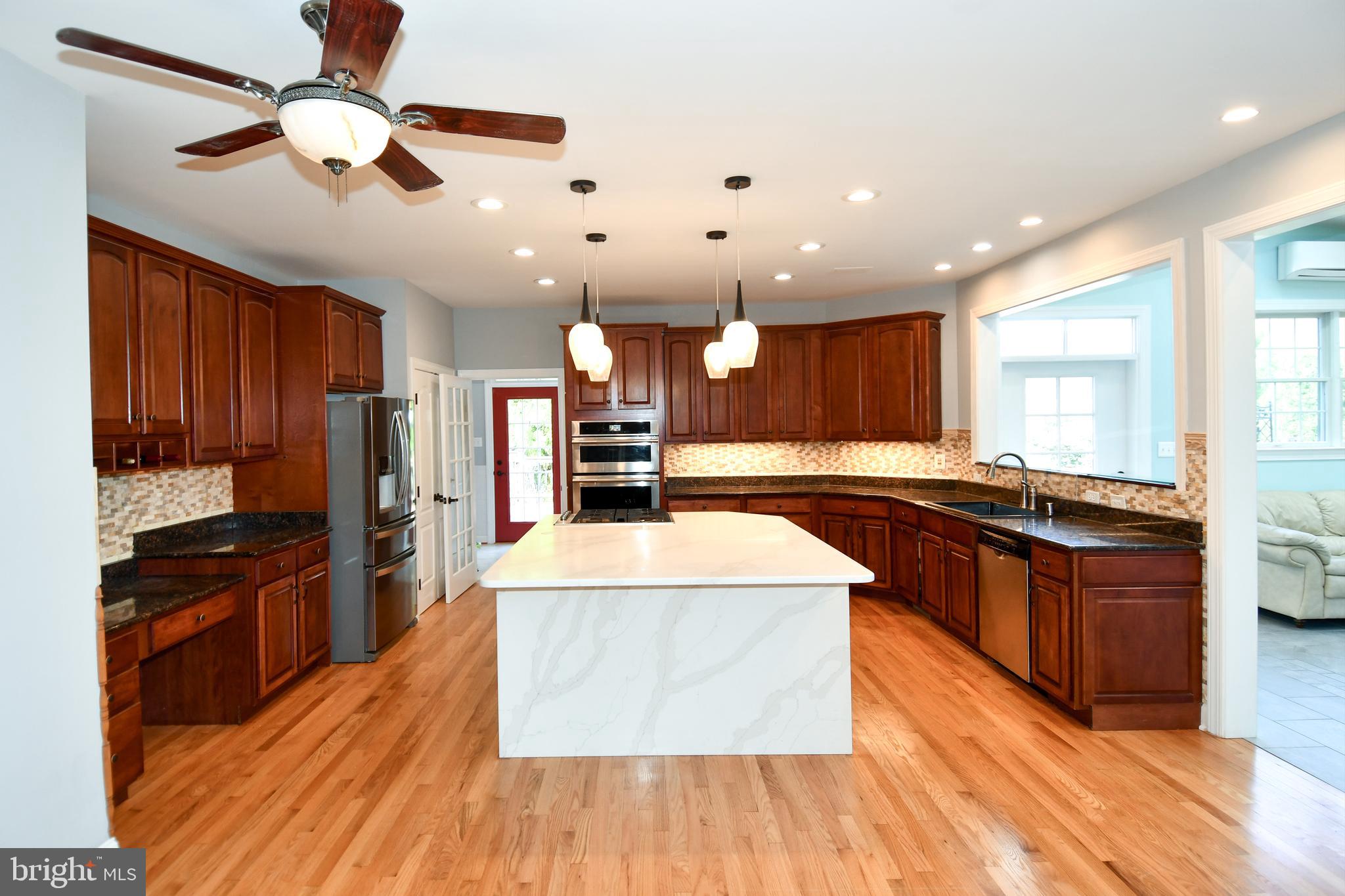 EAGLE POINTE - Residential