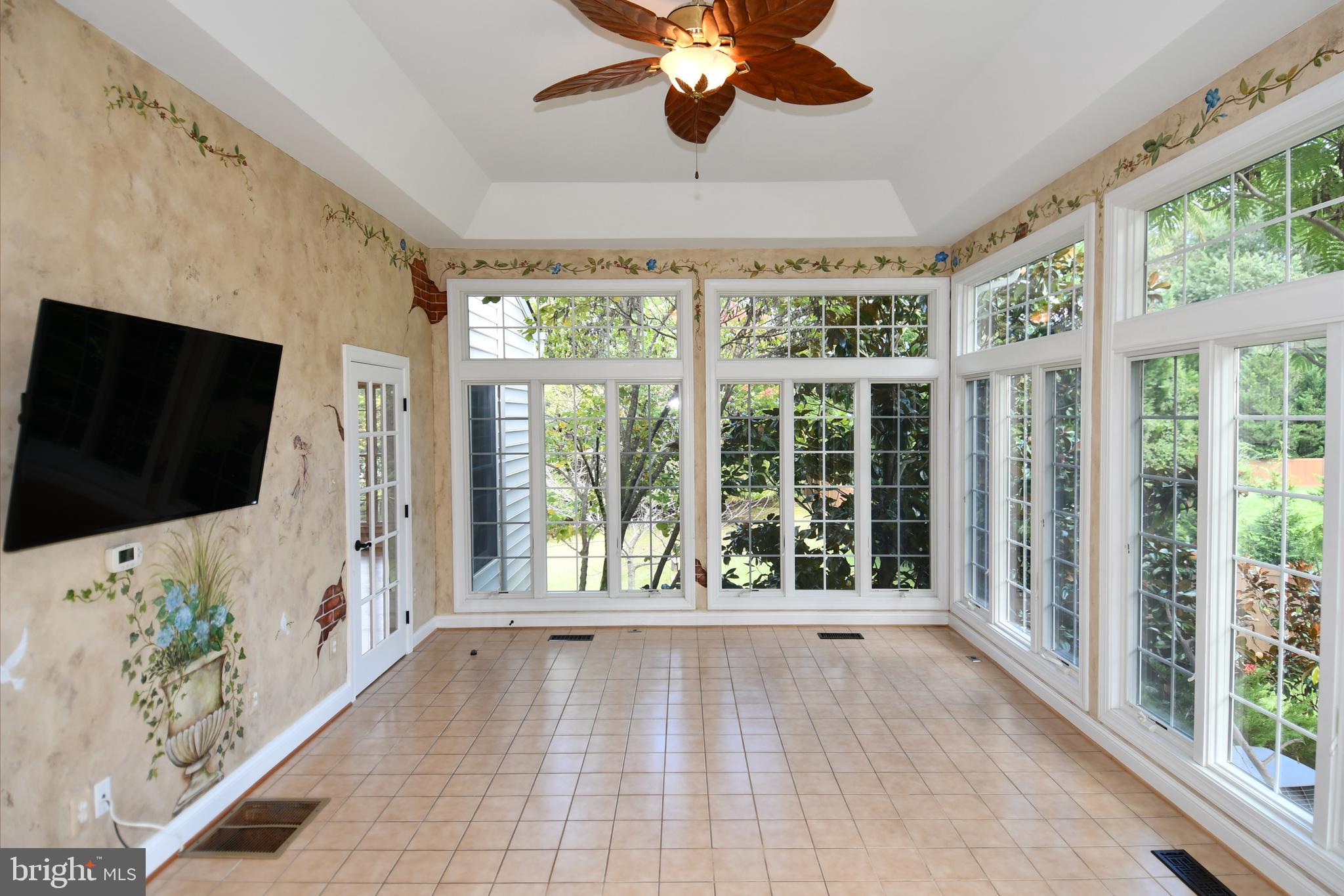 EAGLE POINTE - Residential