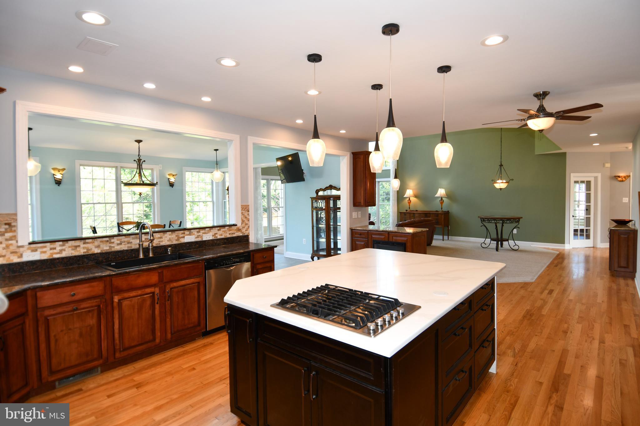 EAGLE POINTE - Residential