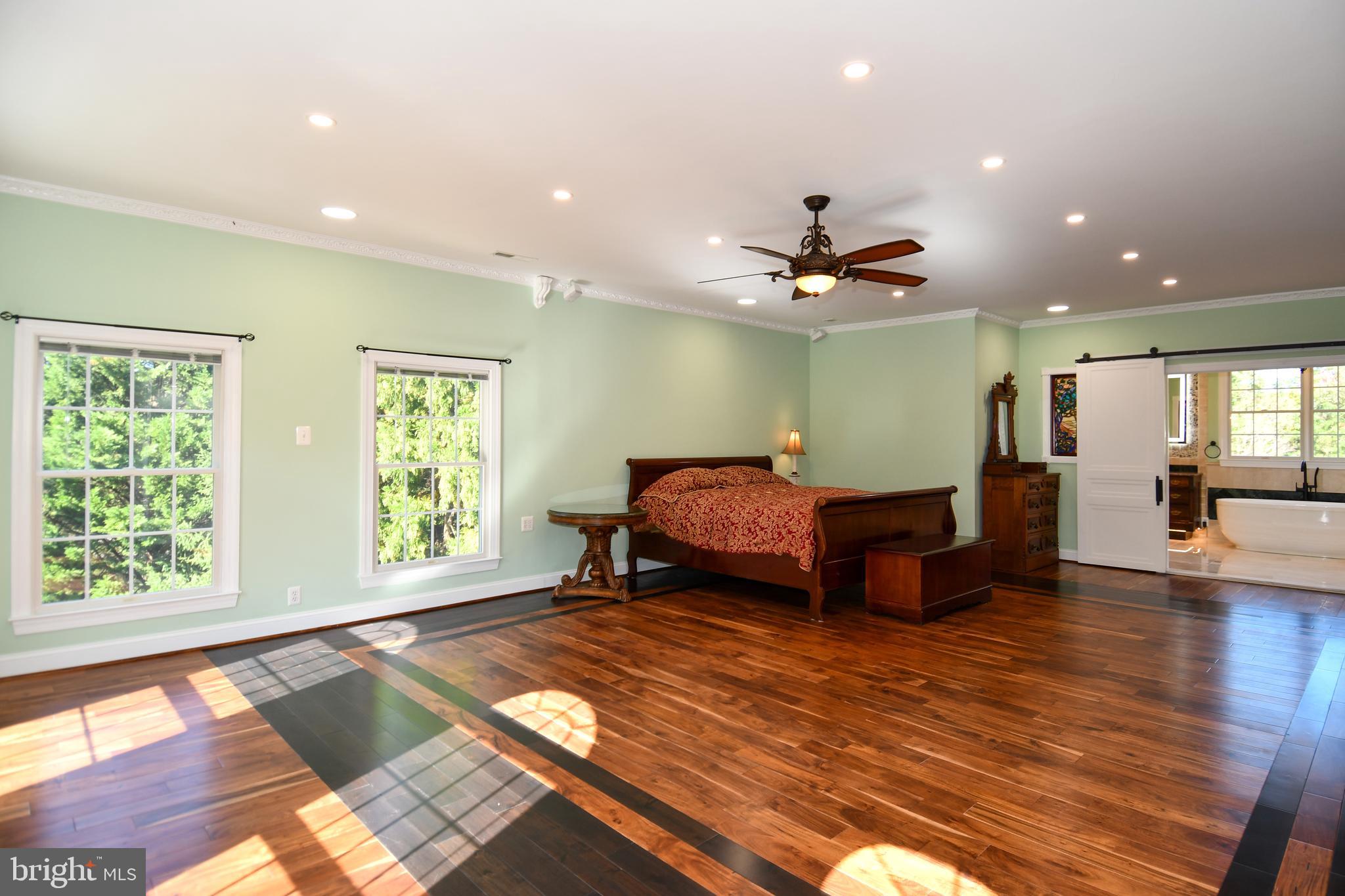 EAGLE POINTE - Residential