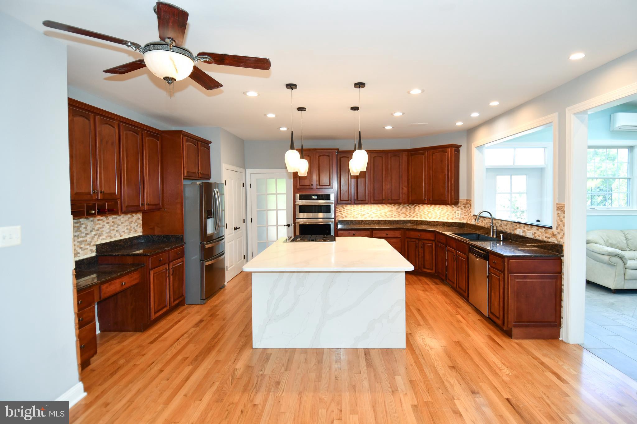 EAGLE POINTE - Residential