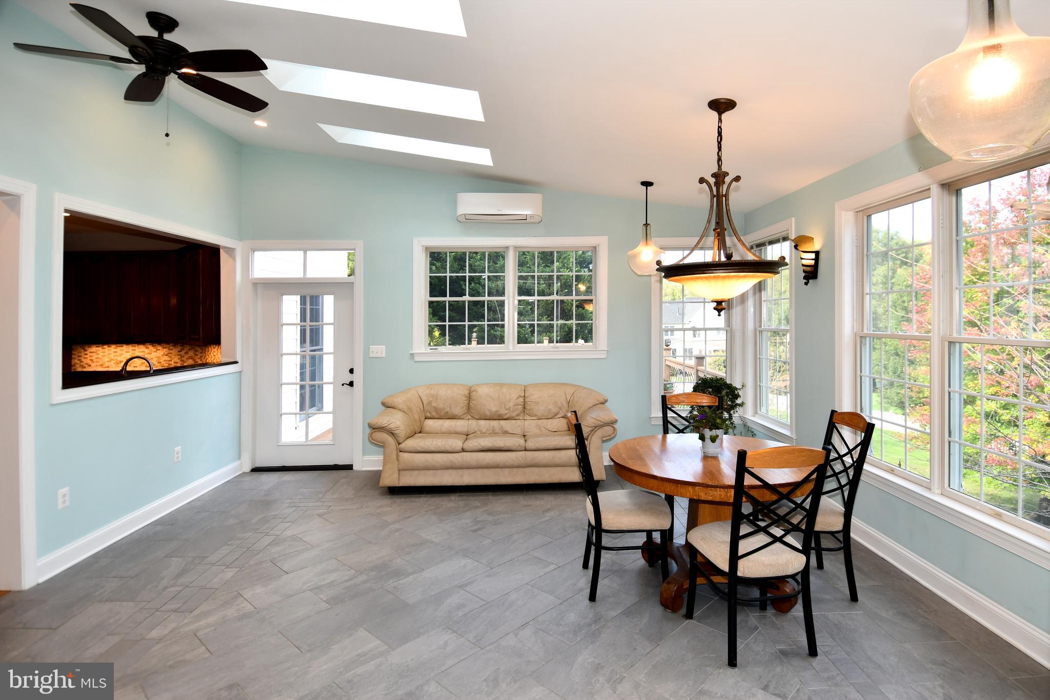 EAGLE POINTE - Residential