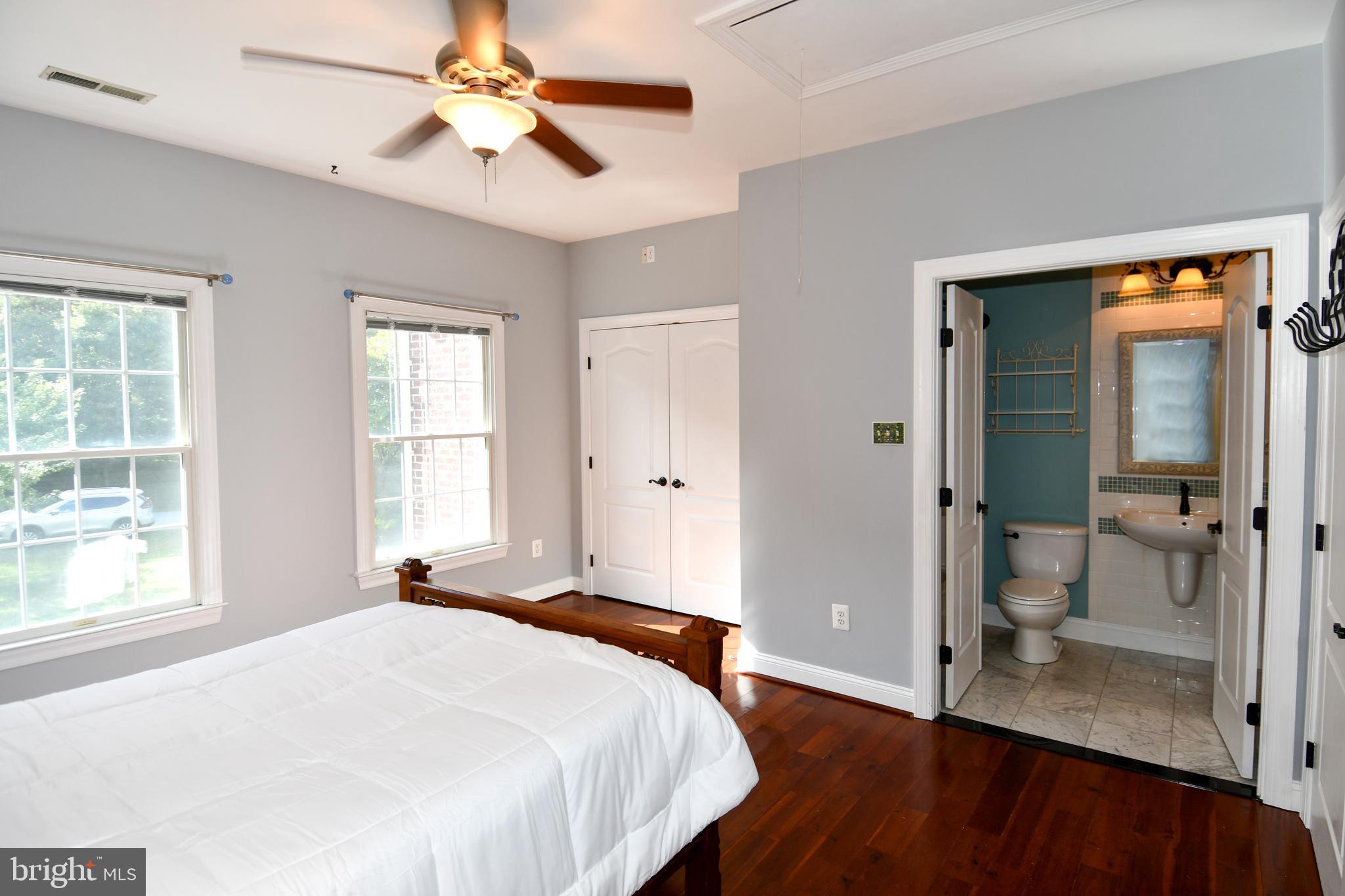 EAGLE POINTE - Residential