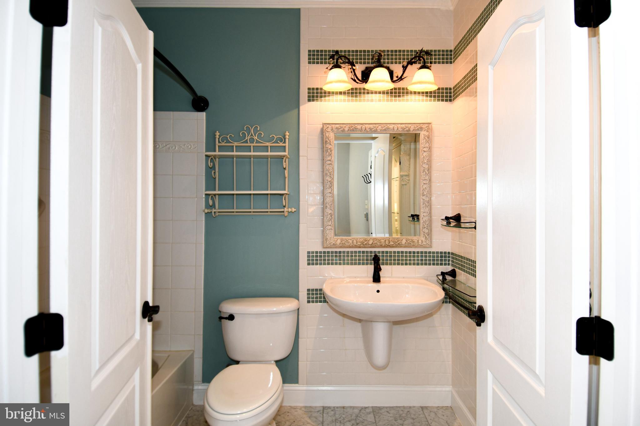 EAGLE POINTE - Residential