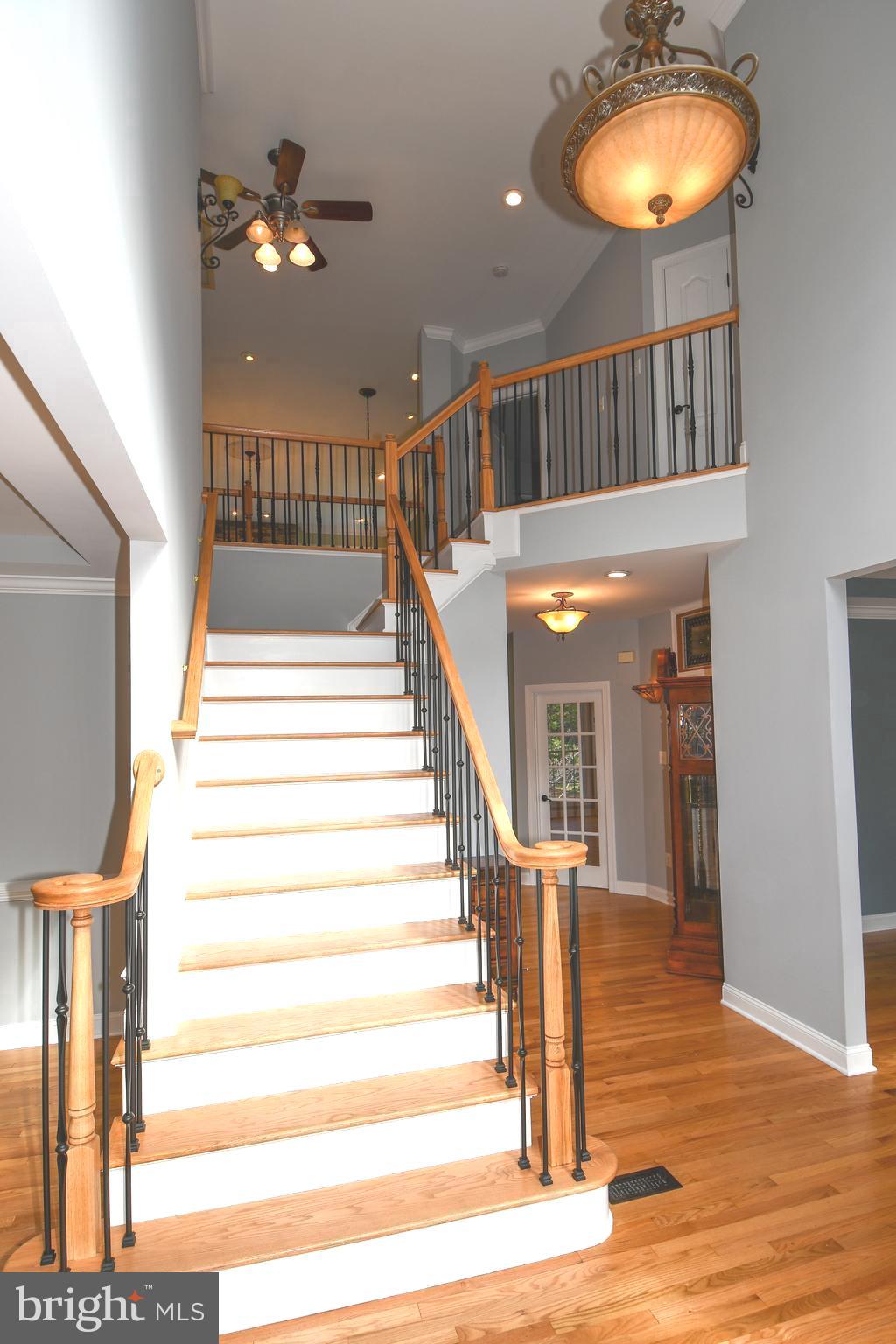 EAGLE POINTE - Residential