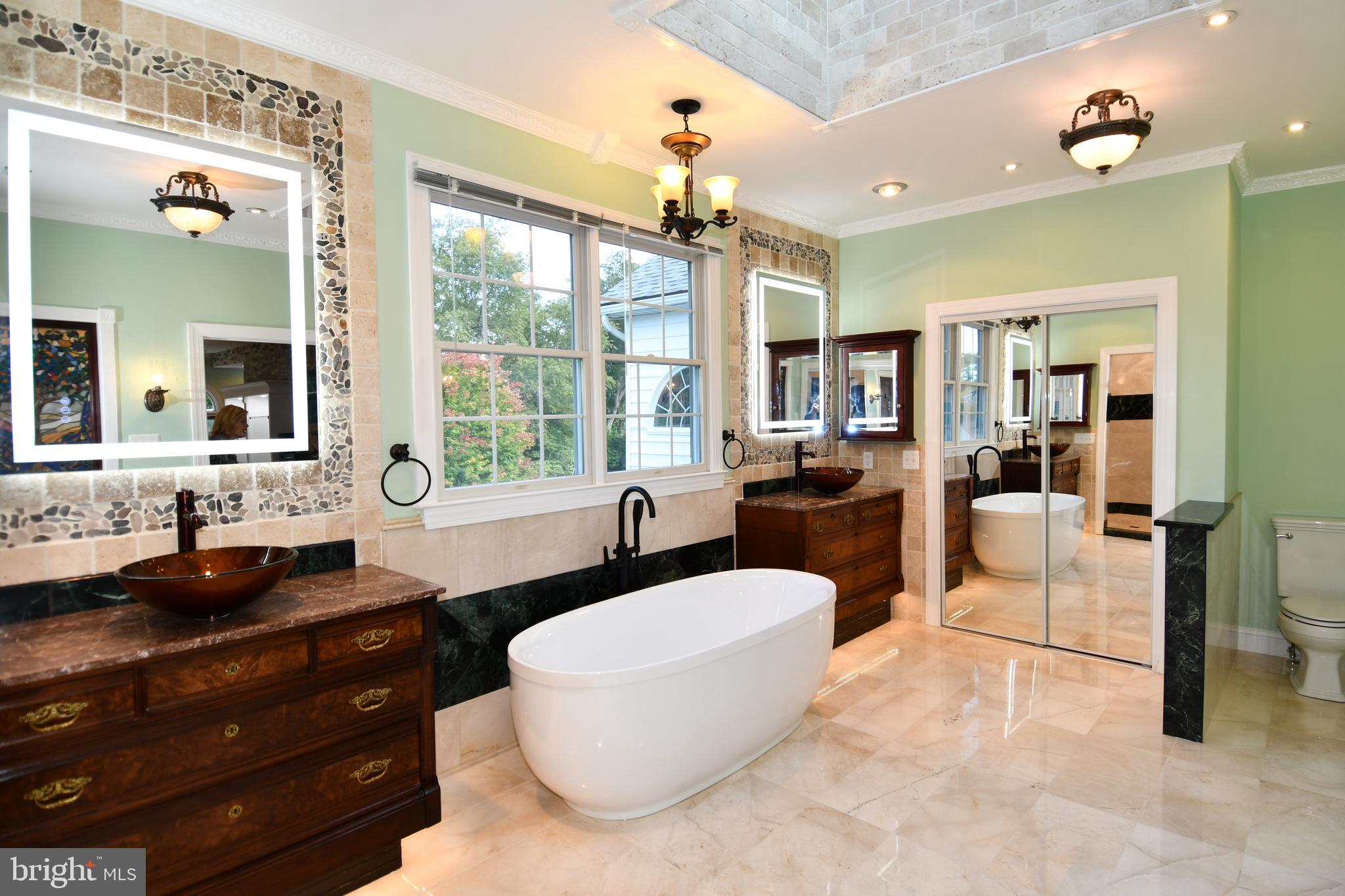 EAGLE POINTE - Residential