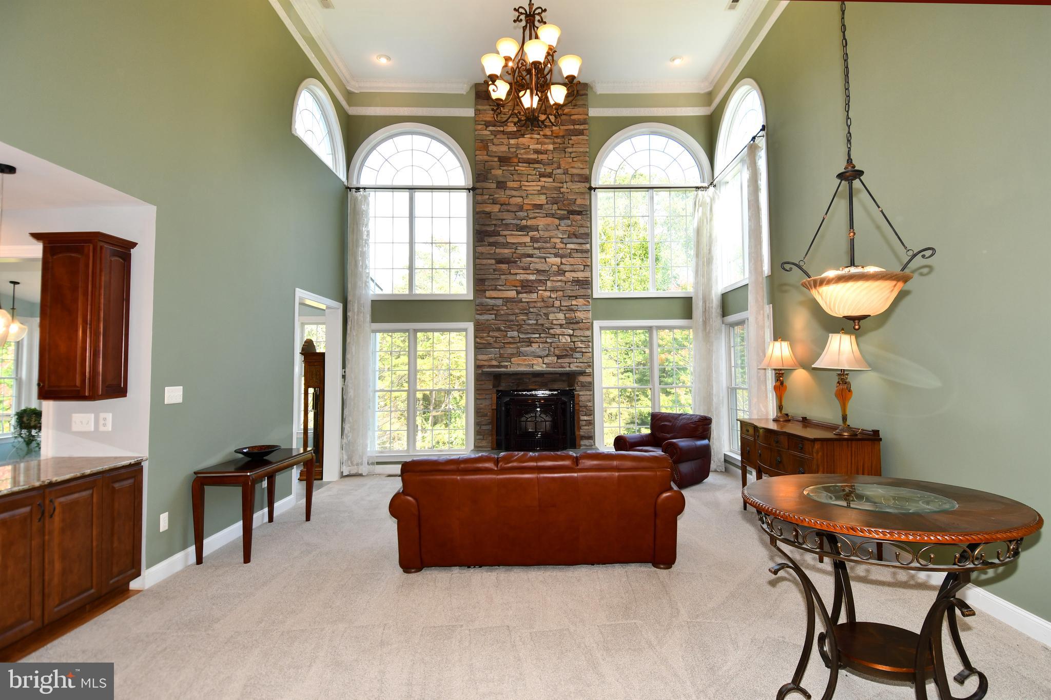 EAGLE POINTE - Residential