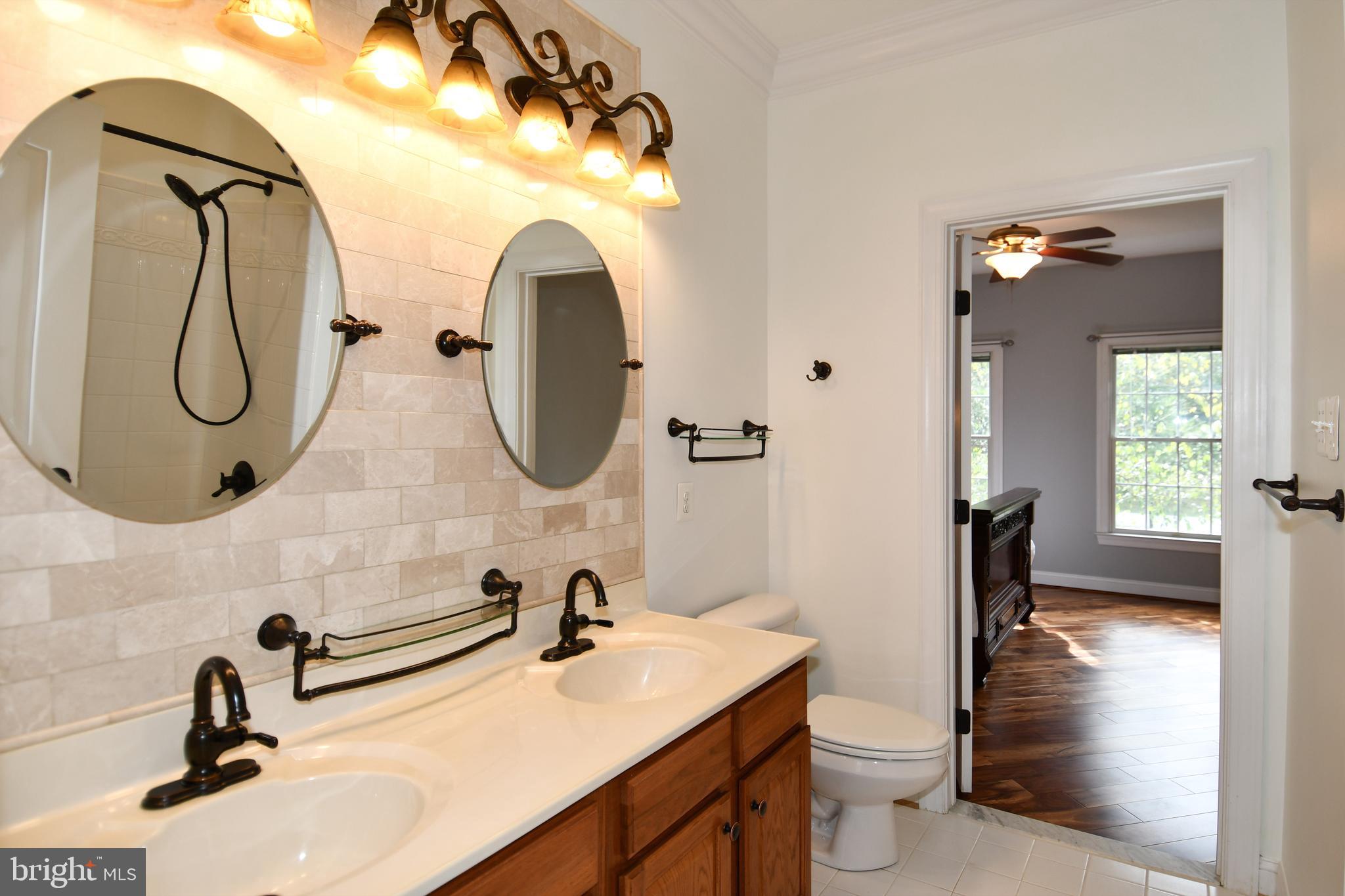 EAGLE POINTE - Residential