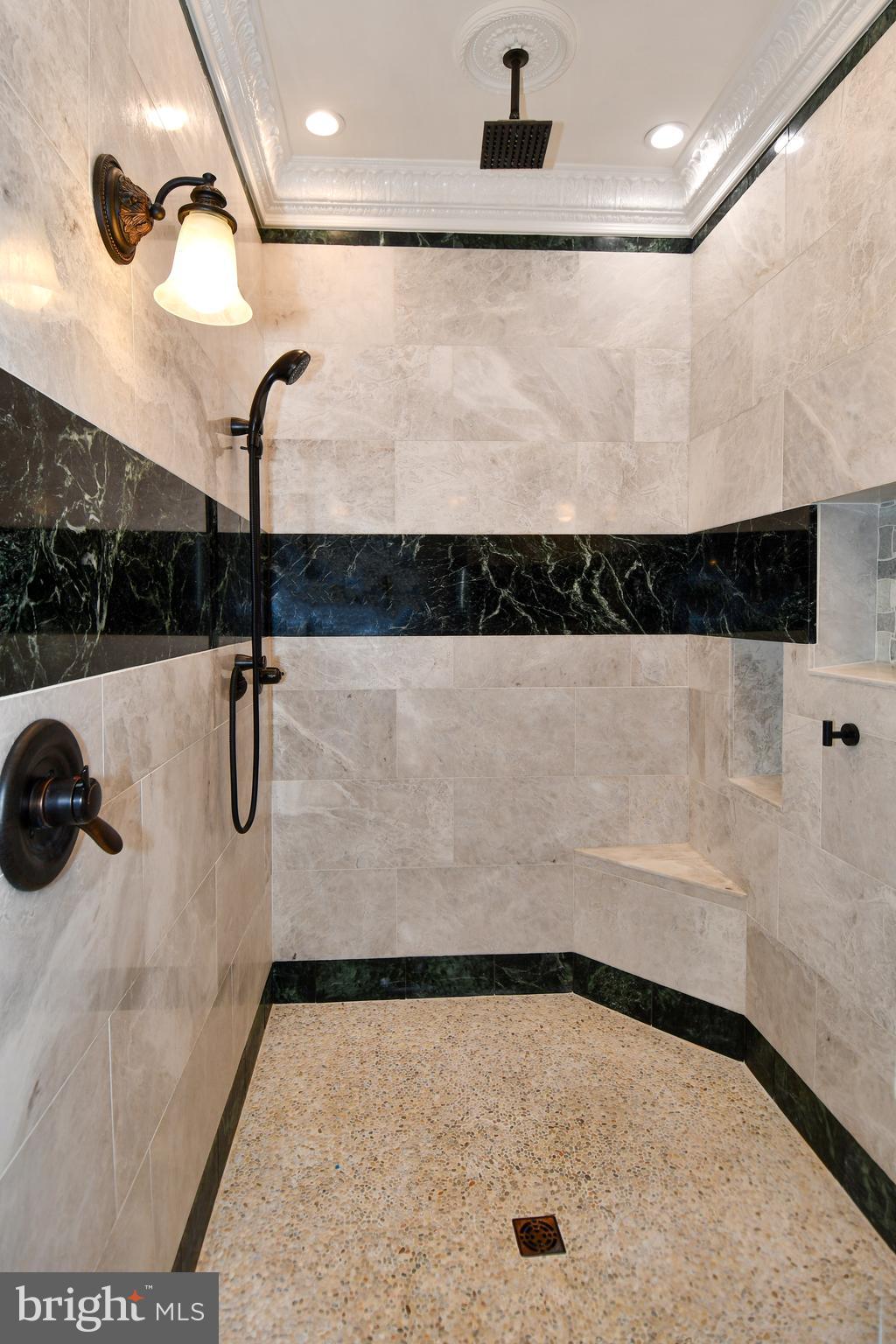 EAGLE POINTE - Residential