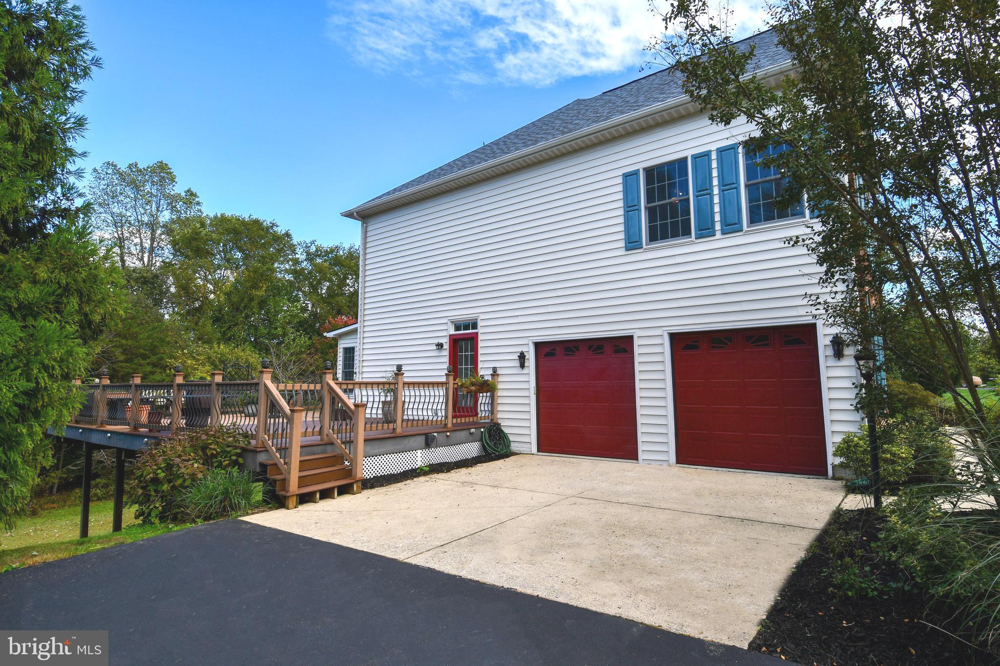 EAGLE POINTE - Residential